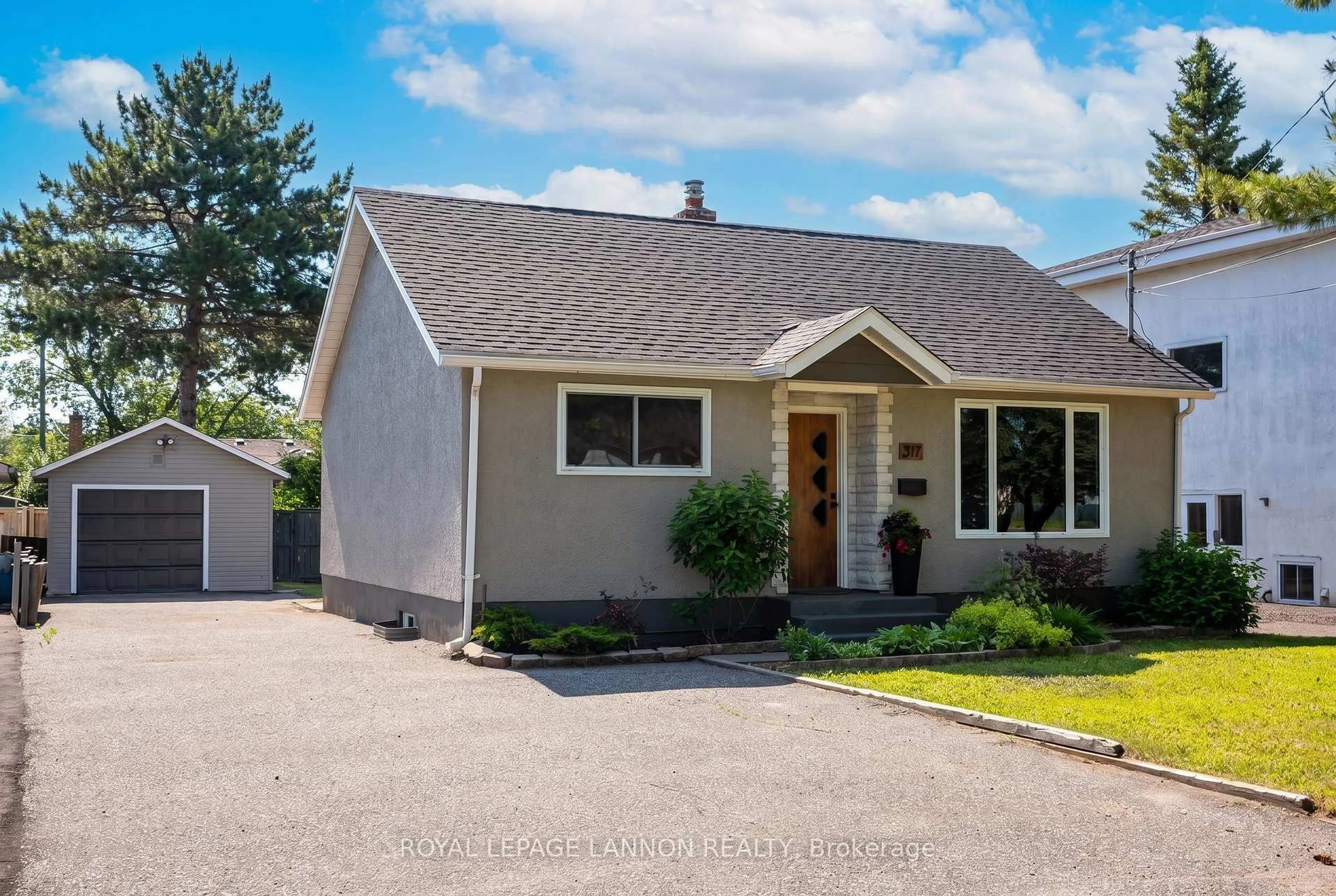 Home with vinyl exterior material, street for 317 Rockwood Ave., Thunder Bay Ontario P7B 4K8