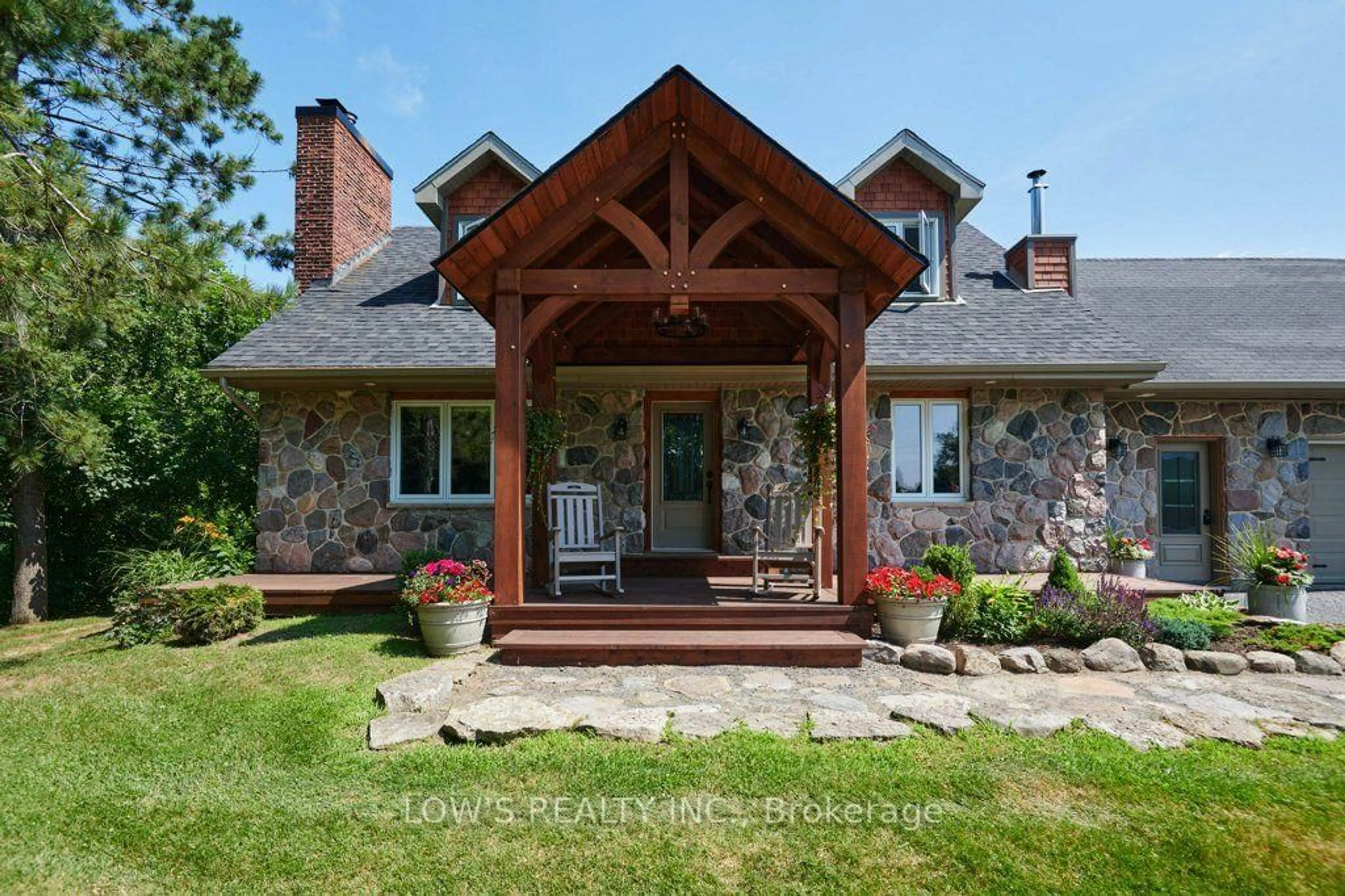 Home with brick exterior material, building for 505 Greenlane Rd, Champlain Ontario K6A 2R2
