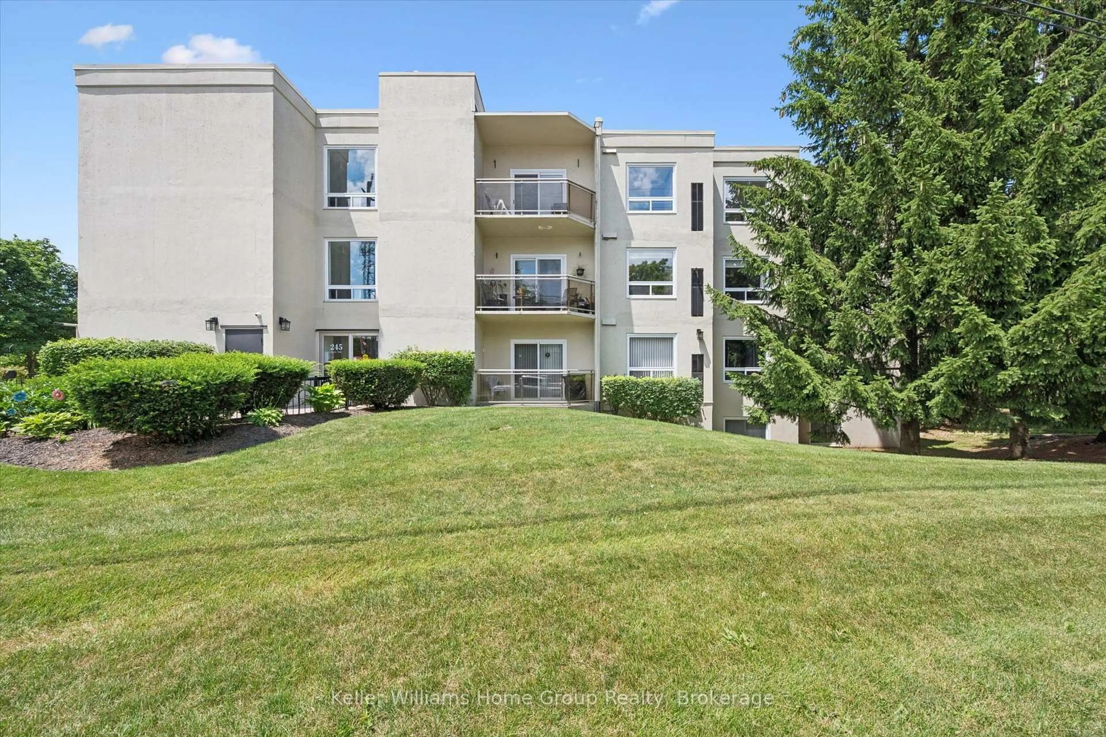 Patio, mountain view for 245 Queen St #305, Centre Wellington Ontario N1M 3R6