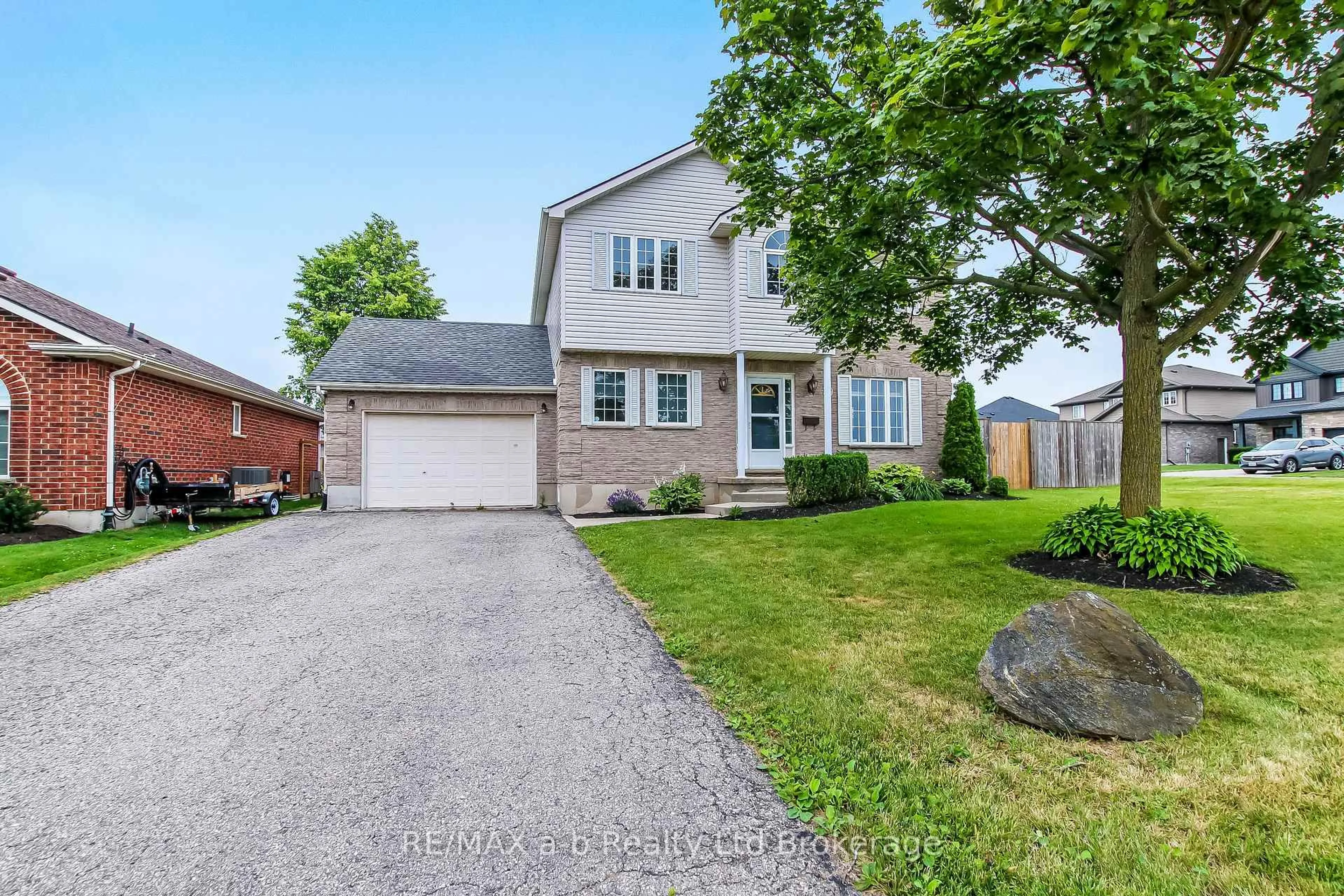 Unknown for 39 Primrose Dr, Tillsonburg Ontario N4G 5S7