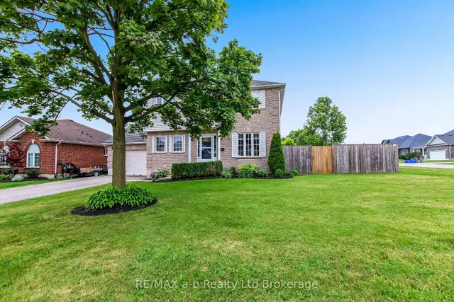 39 Primrose Dr, Tillsonburg 2