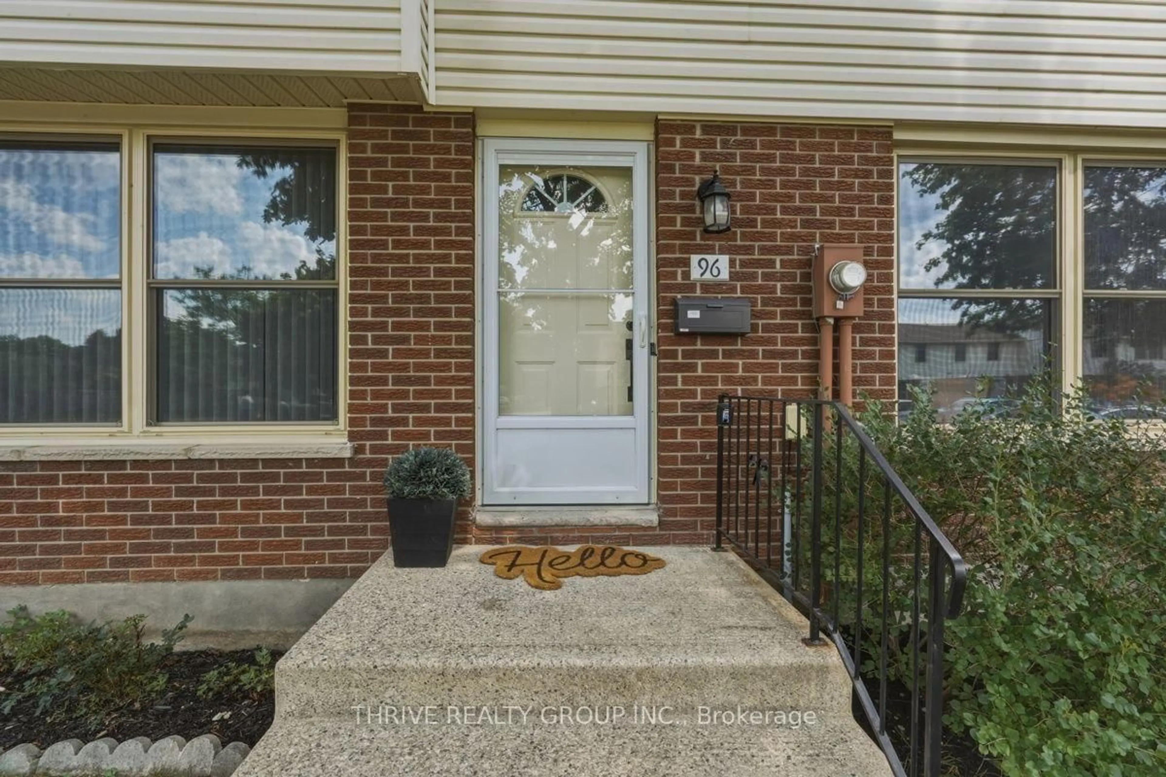 Indoor entryway for 51 Sholto Dr #96, London South Ontario N6E 2H9