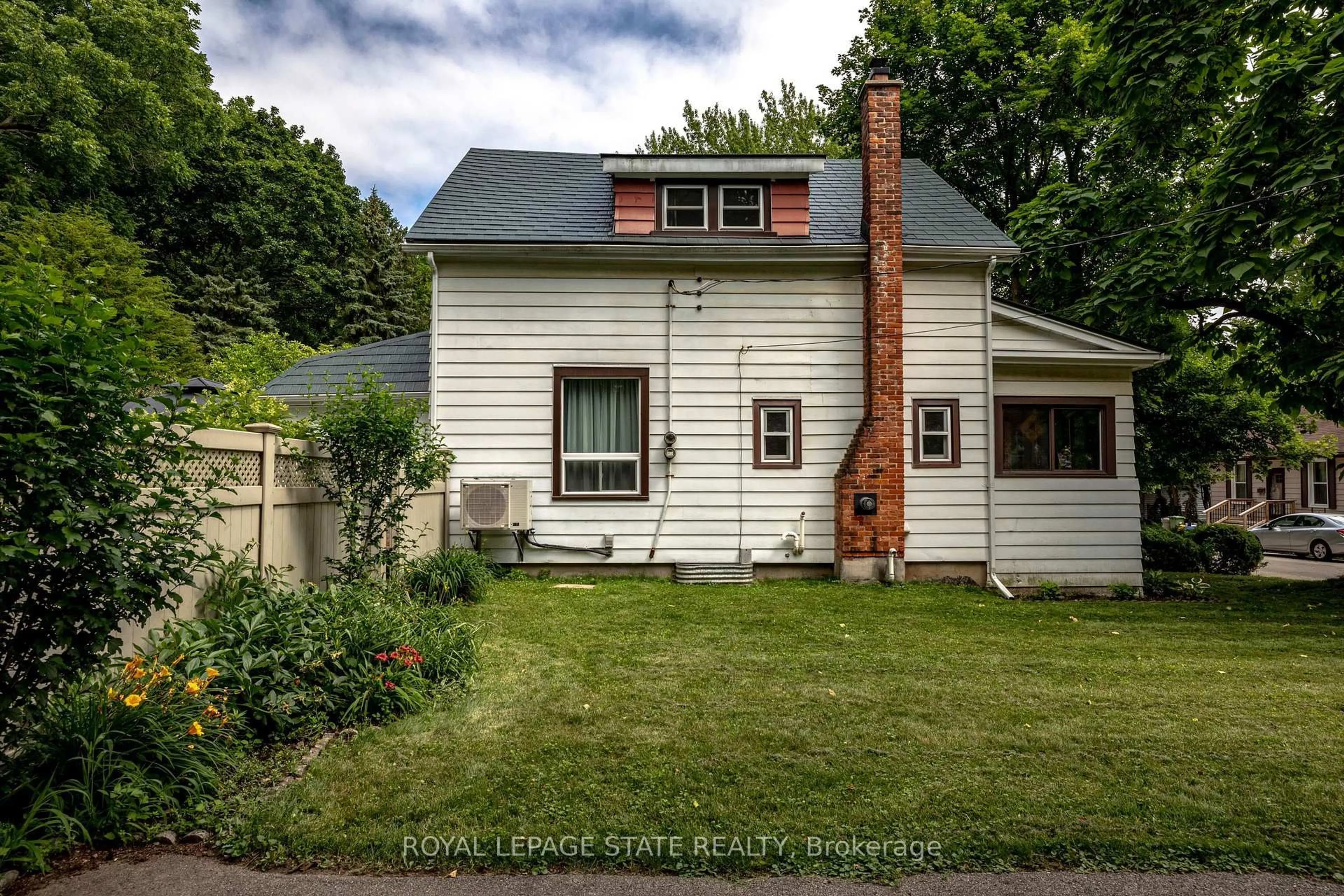 Unknown for 47 Witherspoon St, Hamilton Ontario L9H 2C4