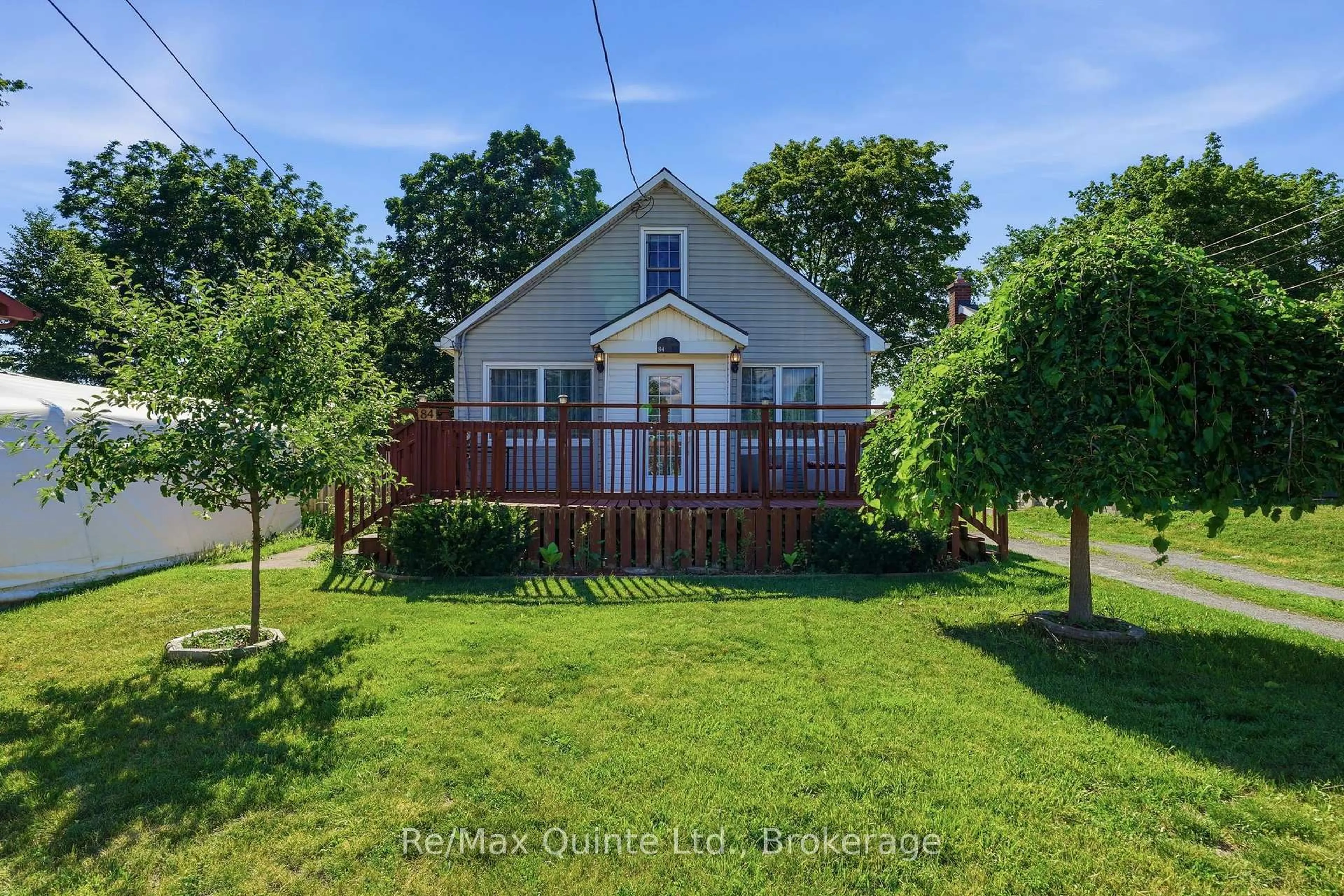 A pic from outside/outdoor area/front of a property/back of a property/a pic from drone, unknown for 84 Campbell St, Quinte West Ontario K8V 3A1