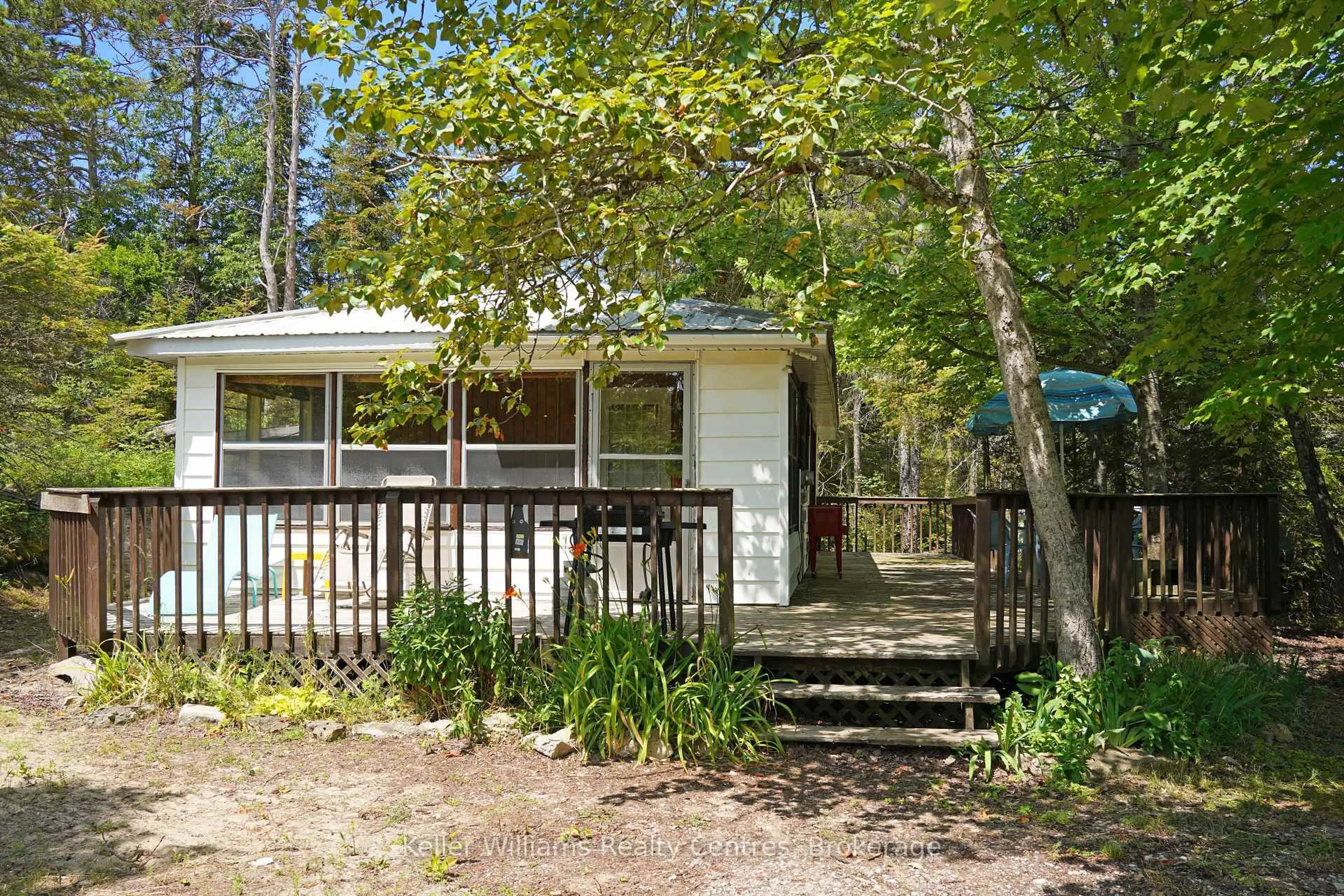 Shed for 14 SOG-JE-WA-SA Dr, Native Leased Lands Ontario N0H 2G0