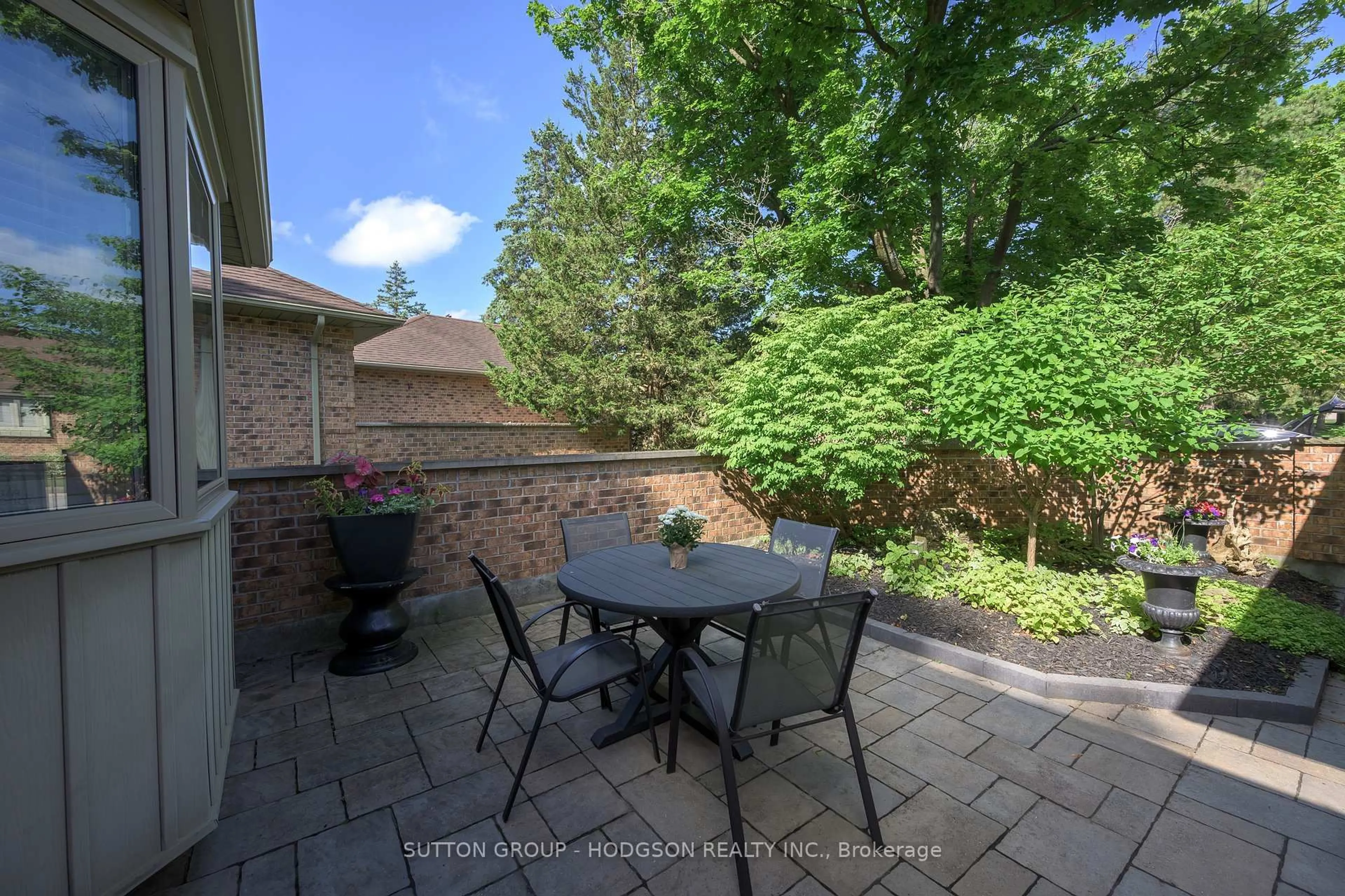 Patio, street for 1443 Commissioners Rd #5, London South Ontario N6K 1E2