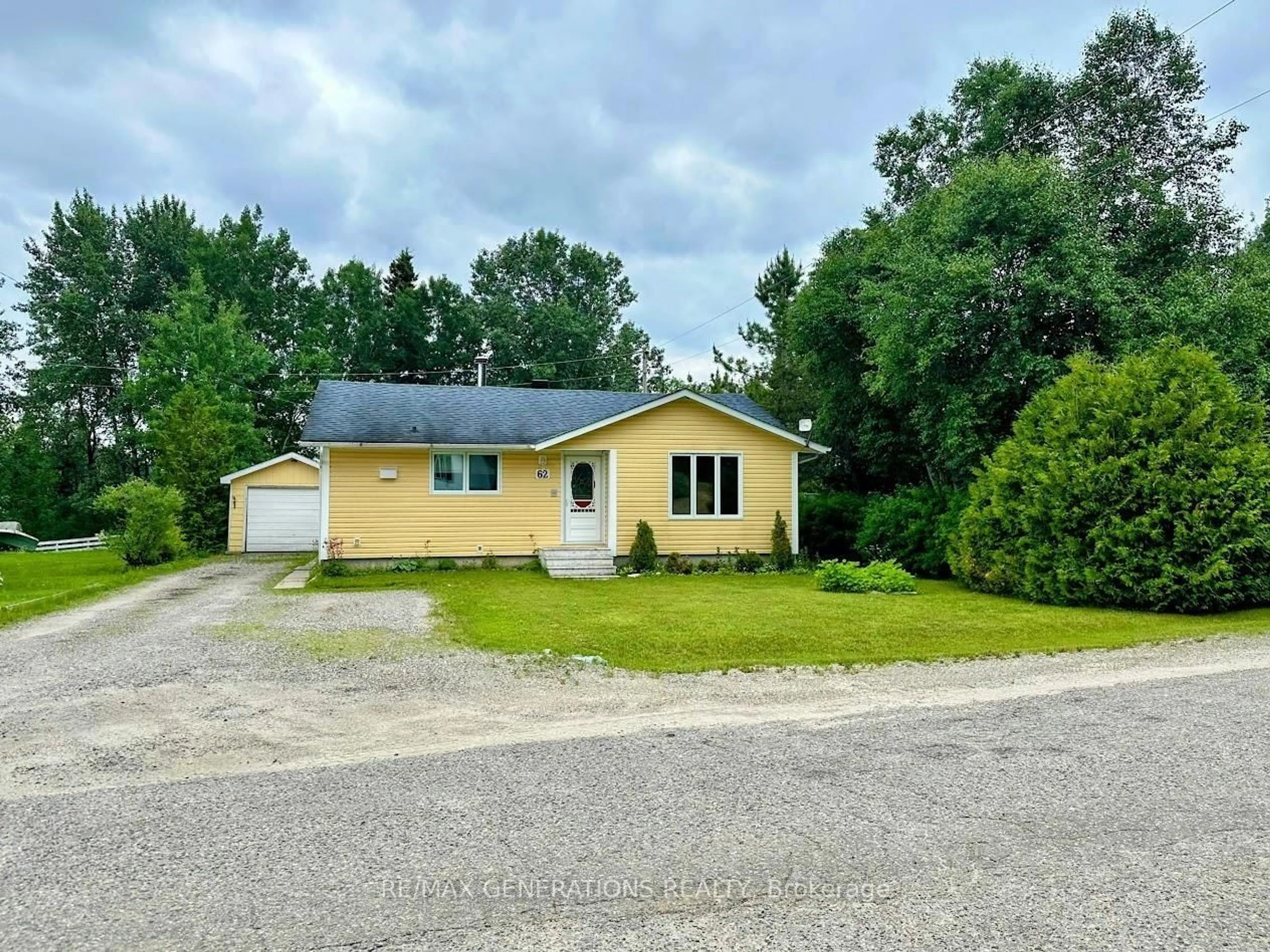 A pic from outside/outdoor area/front of a property/back of a property/a pic from drone, street for 62 Redwing Ave, Manitouwadge Ontario P0T 2C0