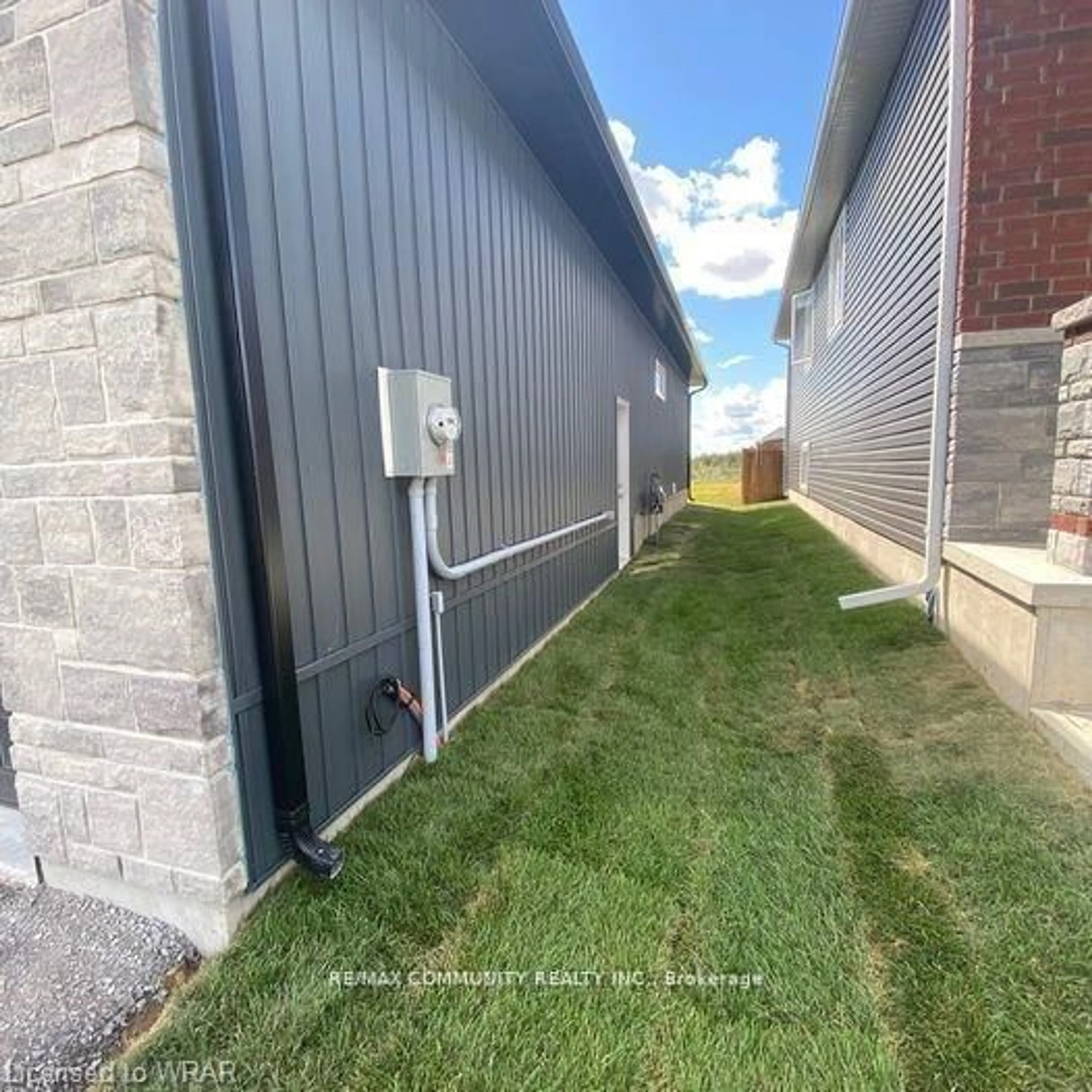 A pic from outside/outdoor area/front of a property/back of a property/a pic from drone, street for 52 Potter Dr, Bissett Creek Ontario K0H 2H0