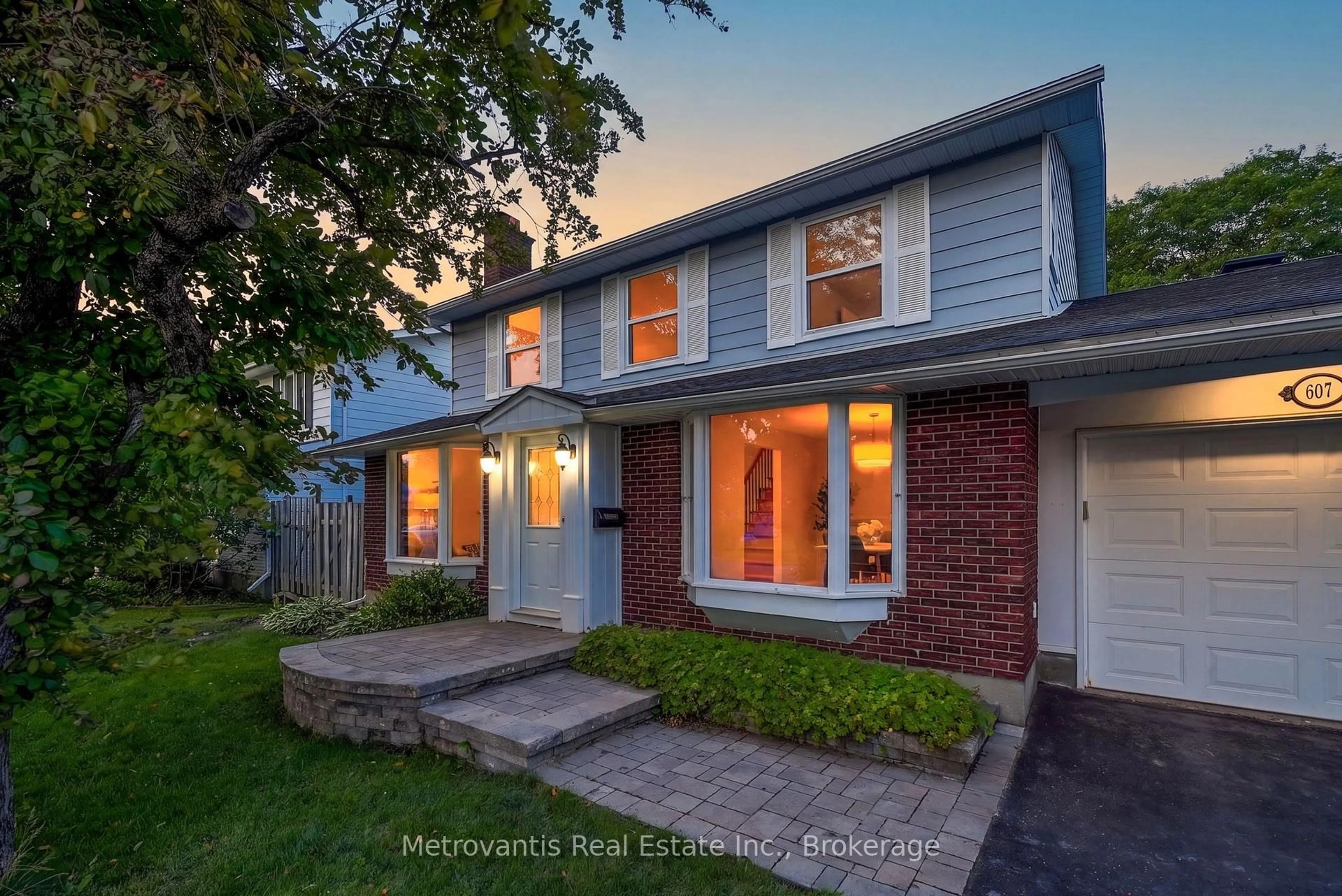 Home with brick exterior material, street for 607 Laverendrye Dr, Ottawa Ontario K1J 7C2