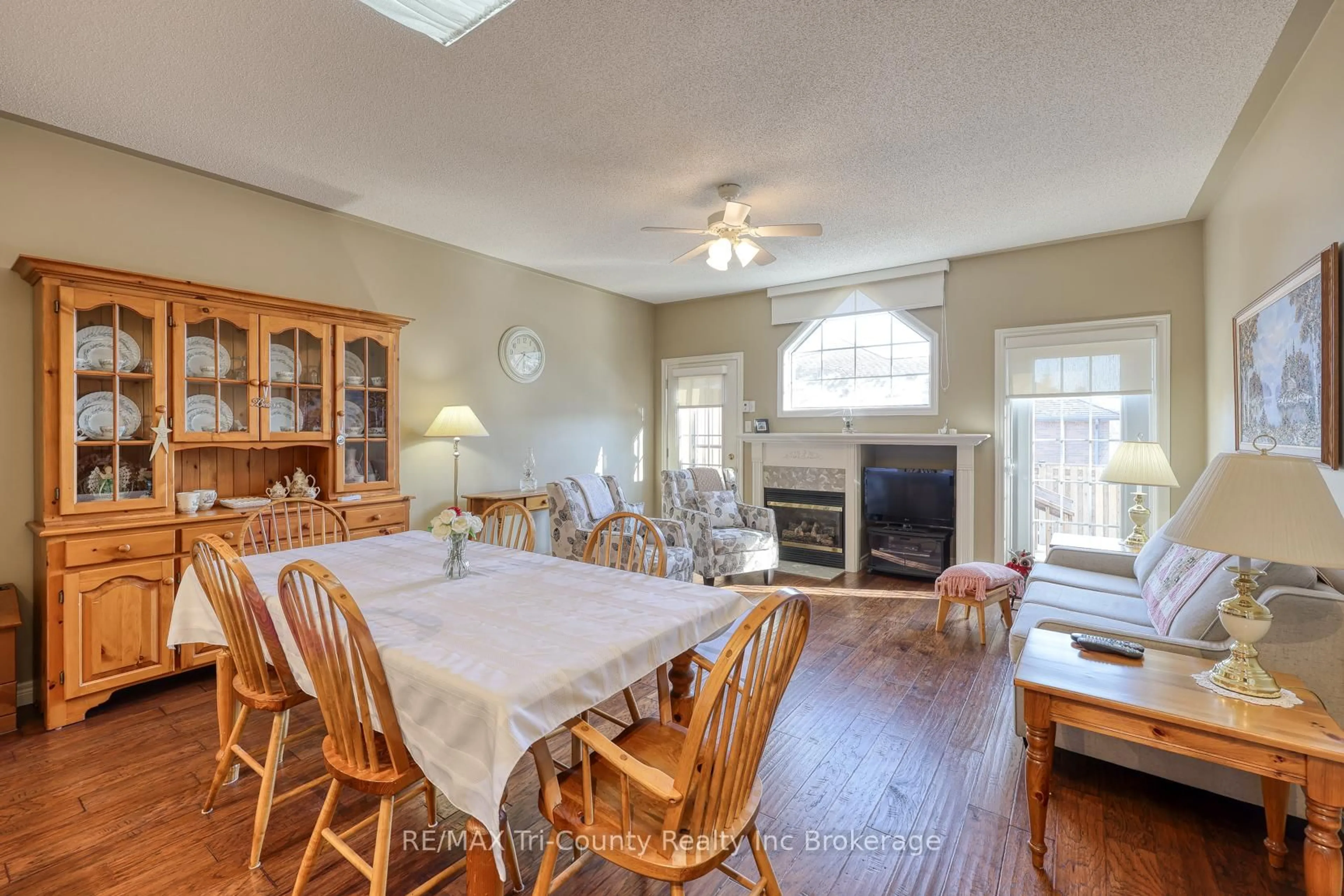 Dining room, wood/laminate floor for 87 King St #Unit 5, Tillsonburg Ontario N4G 5V1