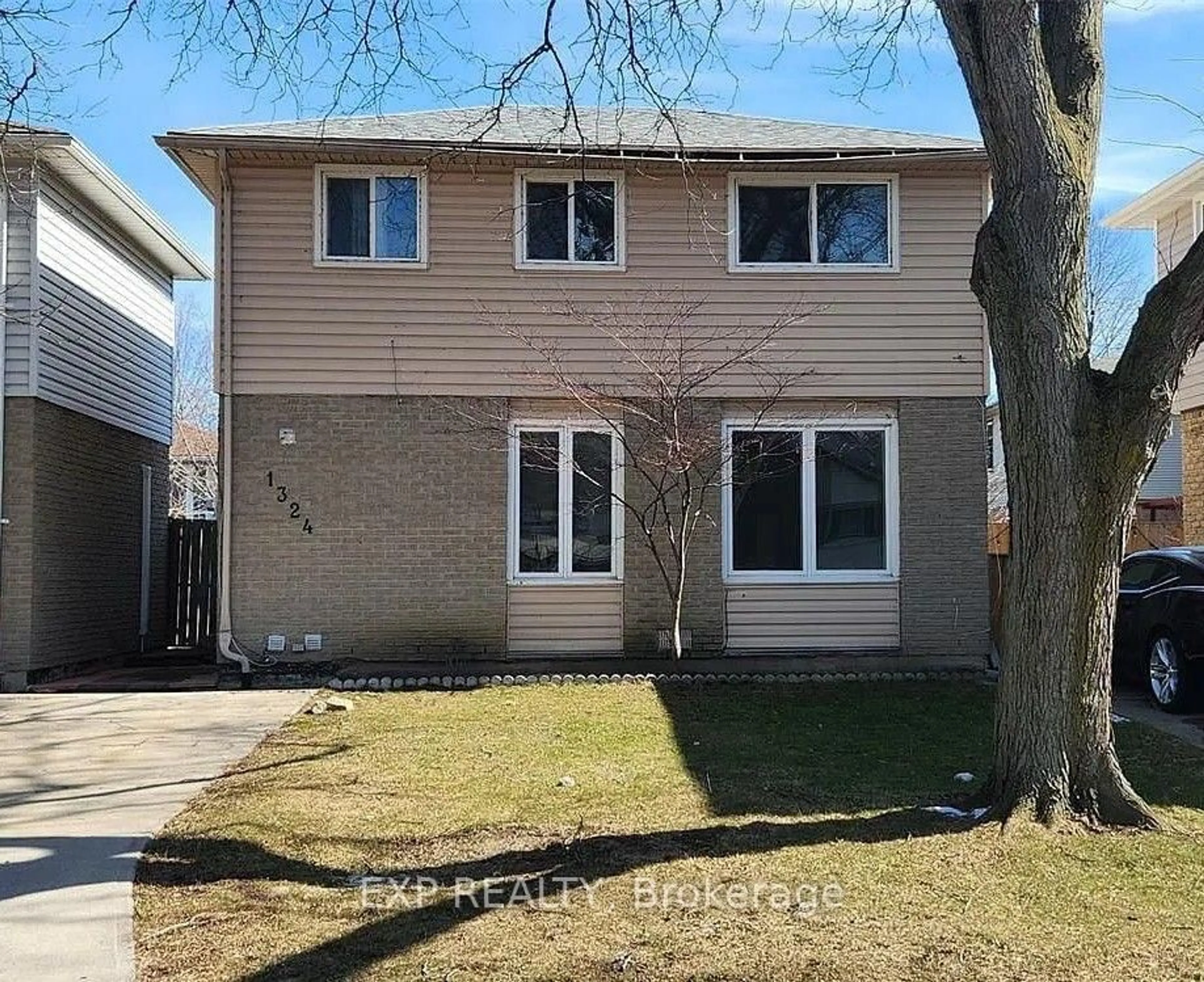 Home with vinyl exterior material, street for 1324 Copperfield Pl, Out of Area Ontario N8S 4G9