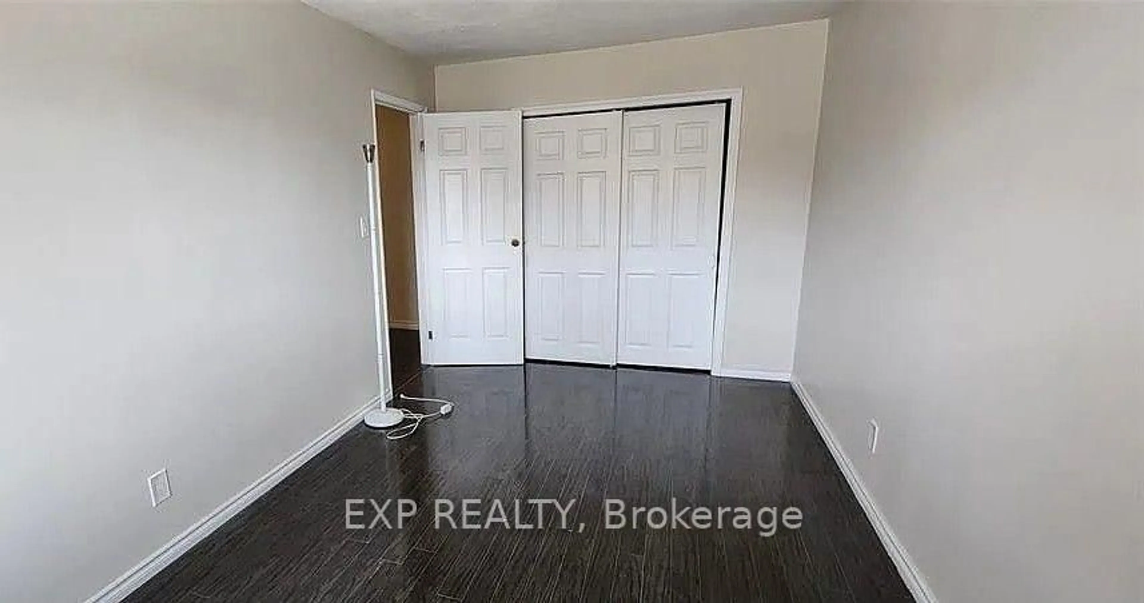 A pic of a room for 1324 Copperfield Pl, Out of Area Ontario N8S 4G9