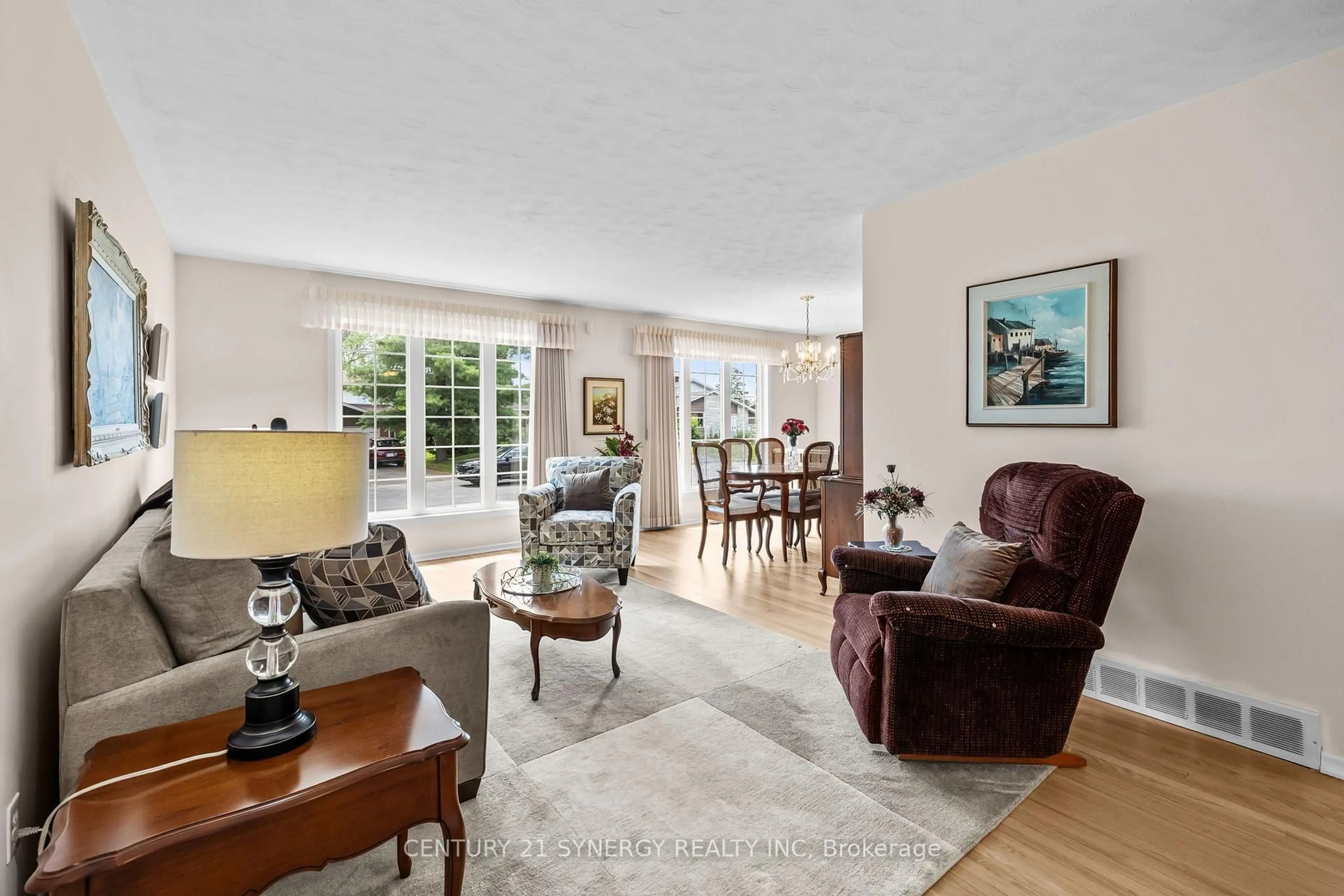 Living room with furniture, unknown for 2201 Haig Dr, Ottawa Ontario K1G 2L3