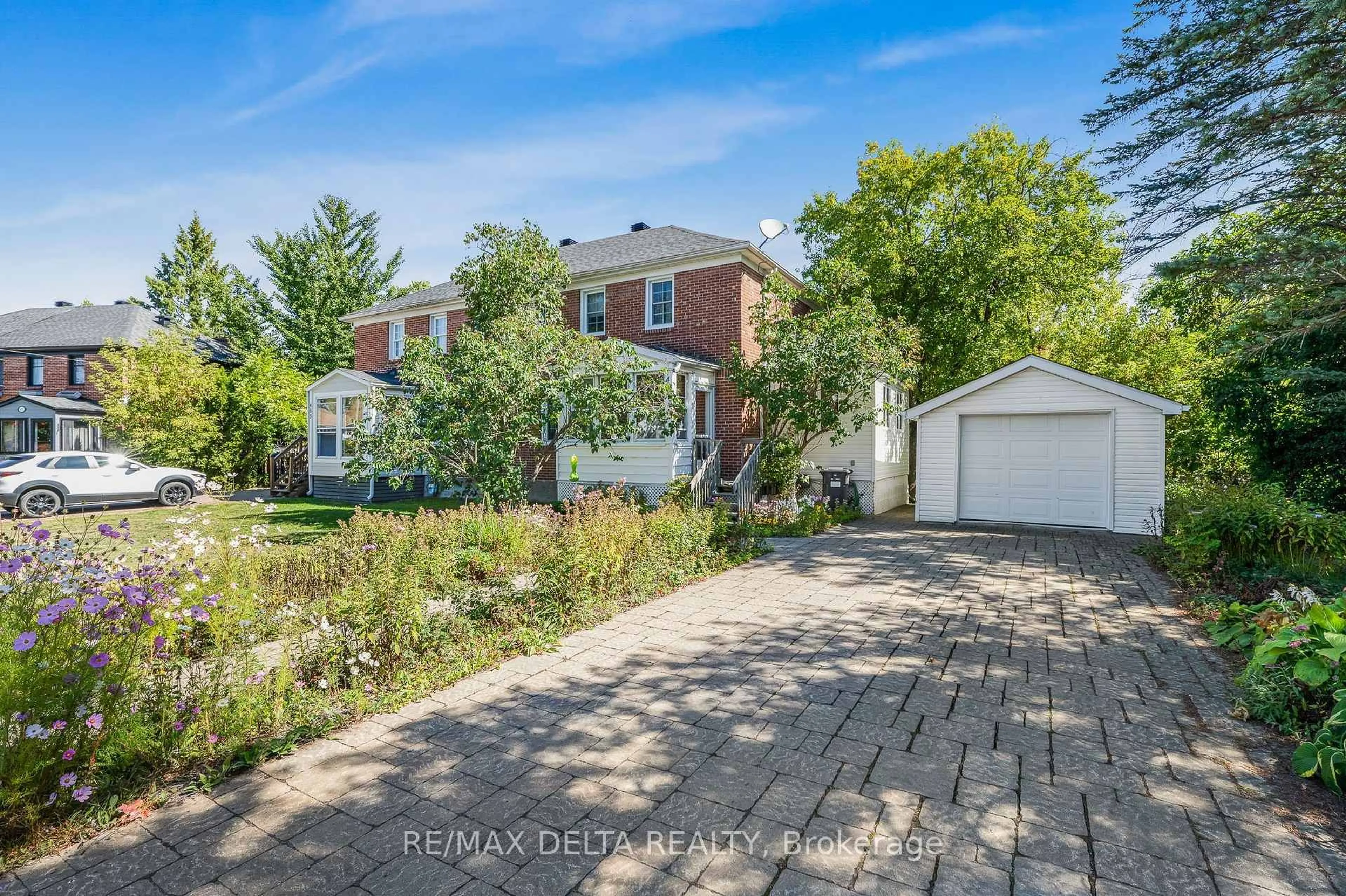 Home with brick exterior material, street for 487 Allan St, Hawkesbury Ontario K6A 2M3