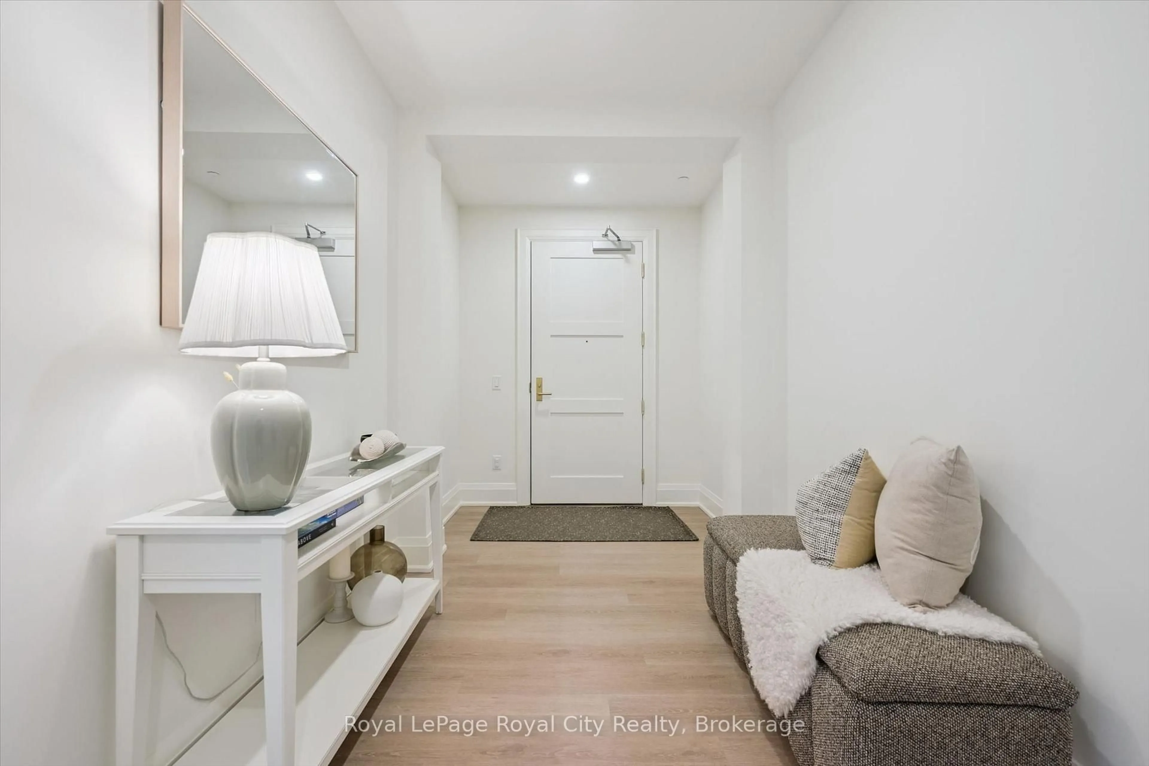 Indoor entryway for 6523 Wellington Road 7 Rd #314, Centre Wellington Ontario N0B 1S0