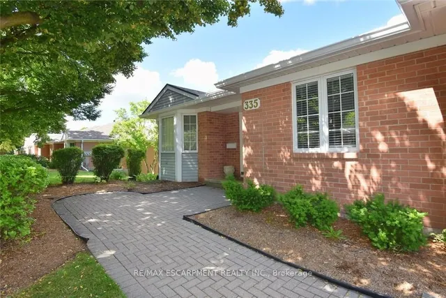 335 George St #1, Cambridge 4