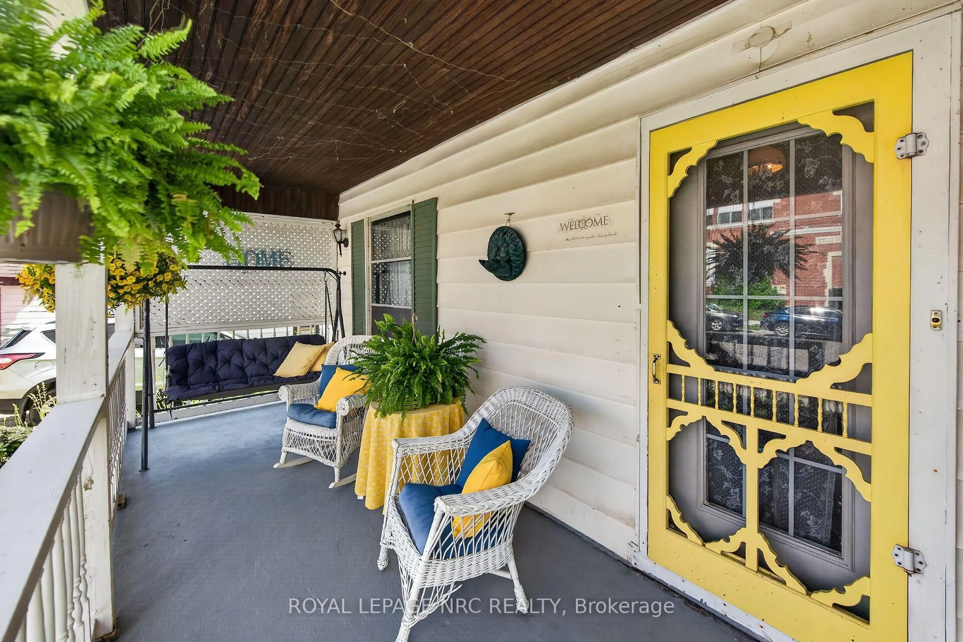 Patio, street for 115 Helena St, Haldimand Ontario N1A 2S4