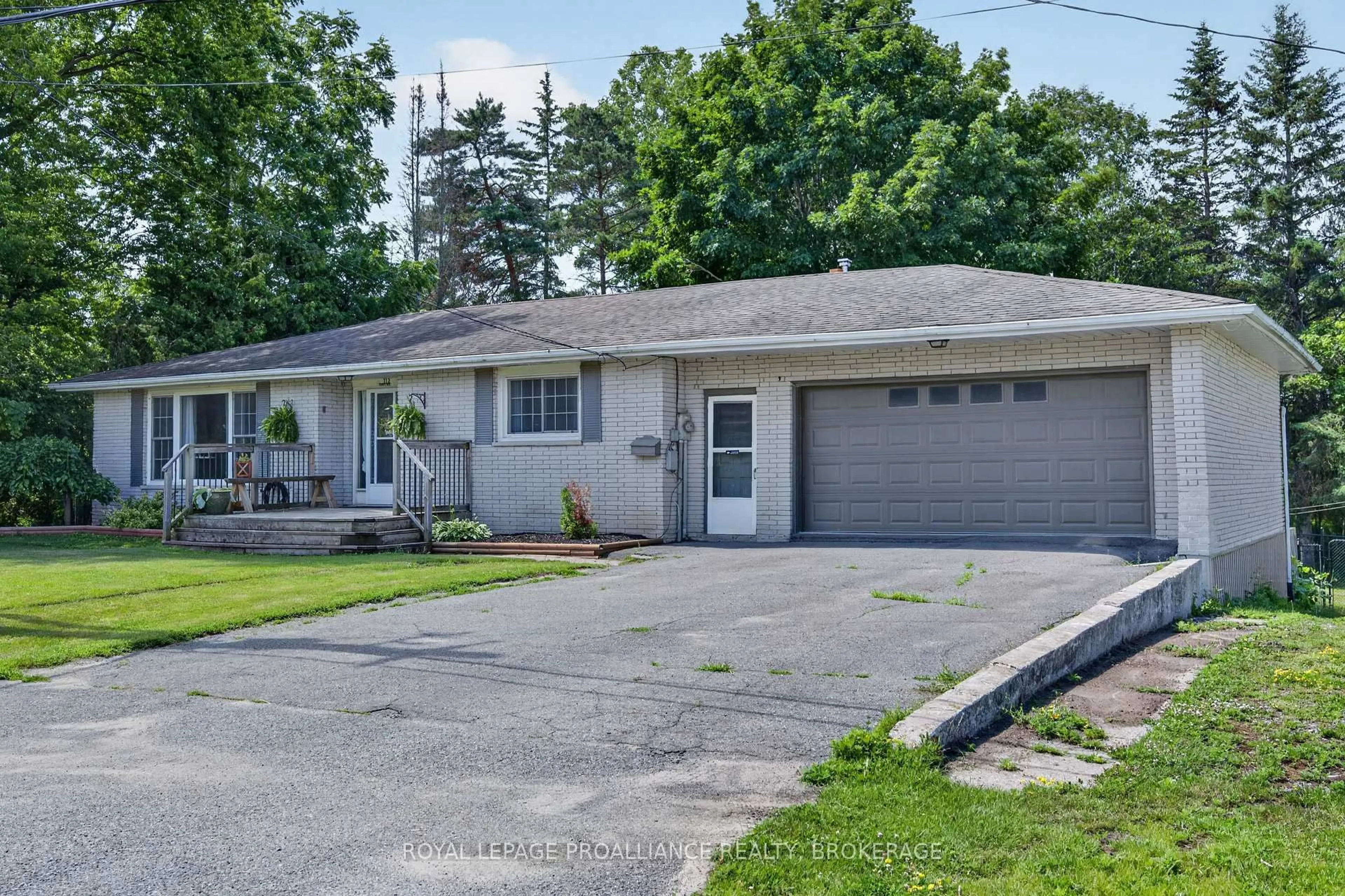 Unknown for 112 County Road 8, Greater Napanee Ontario K7R 3C7