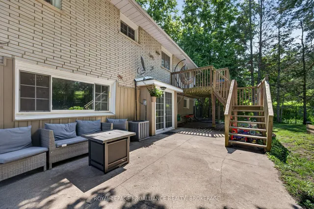 112 County Road 8, Greater Napanee 5