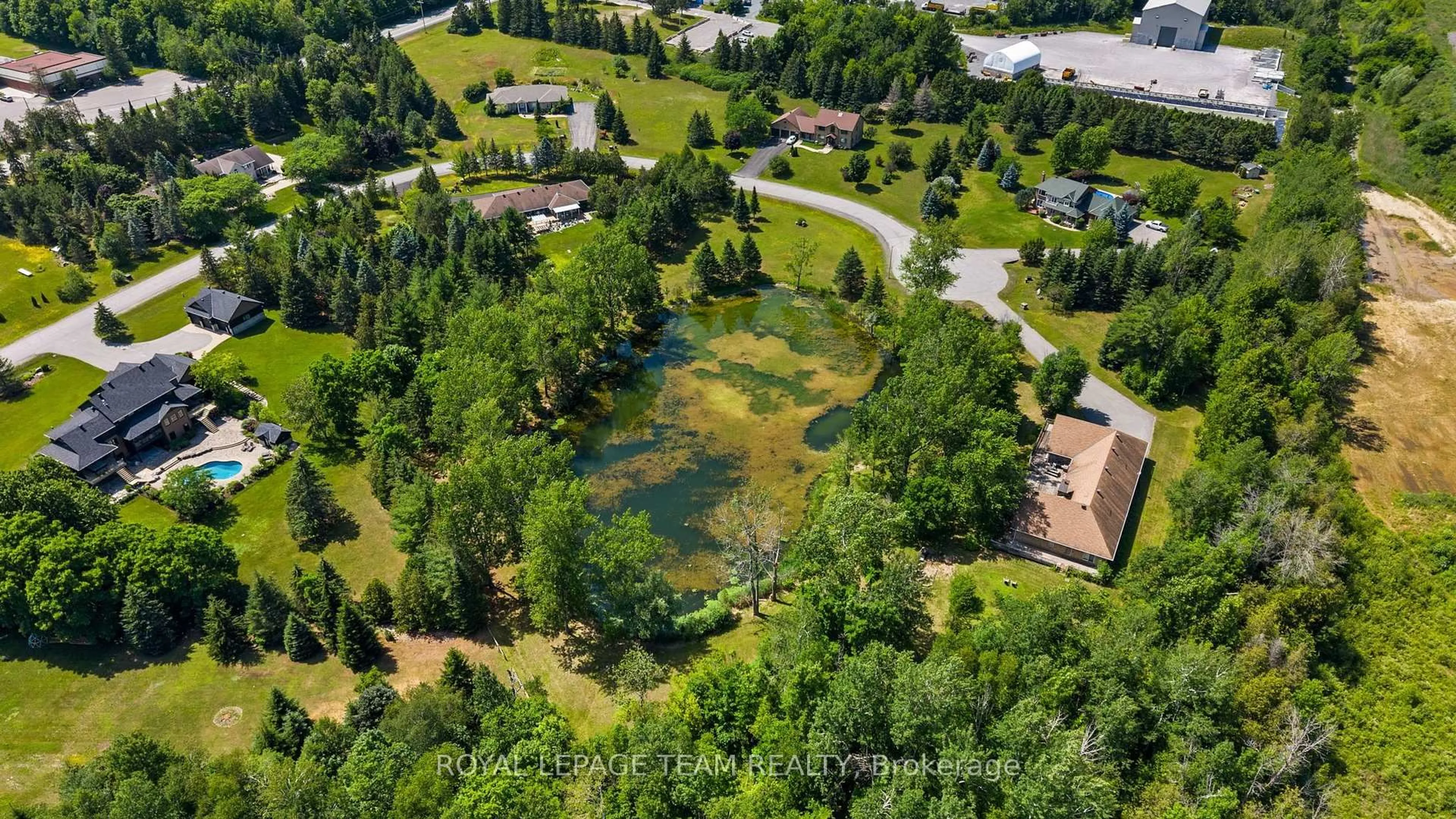 A pic from outside/outdoor area/front of a property/back of a property/a pic from drone, water/lake/river/ocean view for 28 Kimini Dr, Ottawa Ontario K2S 1S6