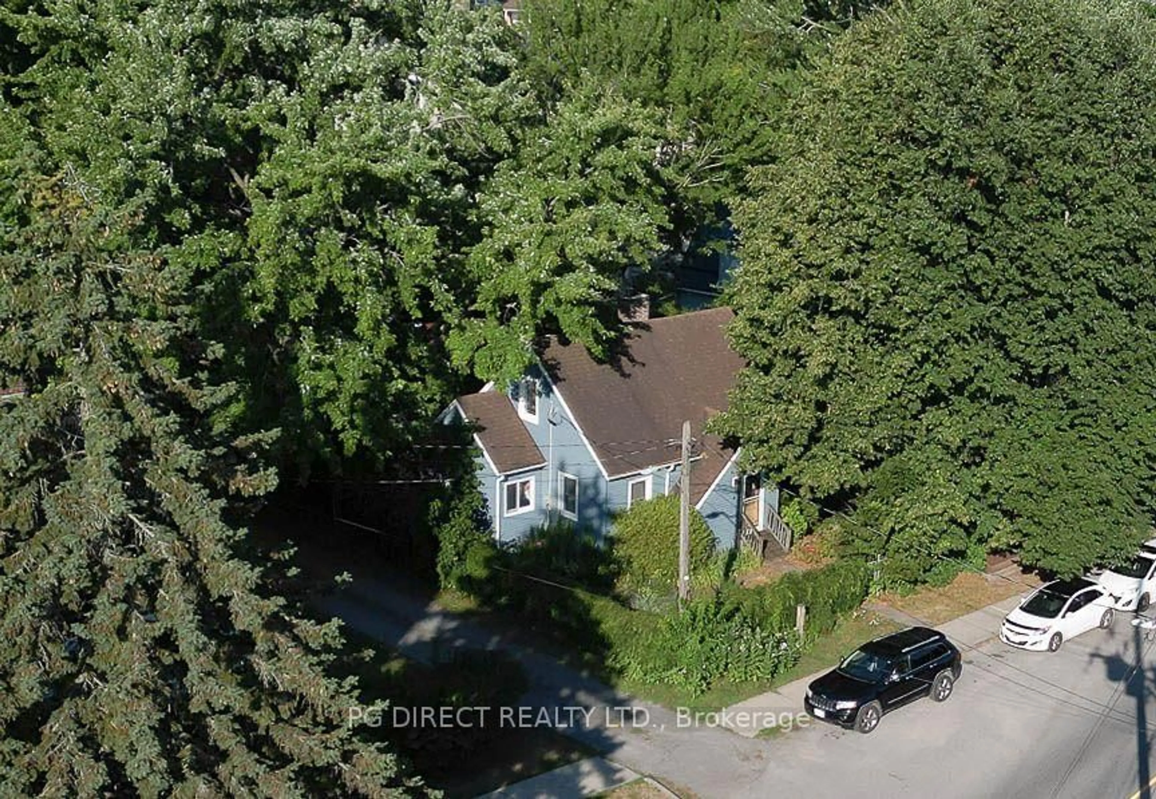 A pic from outside/outdoor area/front of a property/back of a property/a pic from drone, street for 4 Chapel St, Prince Edward County Ontario K0K 2T0