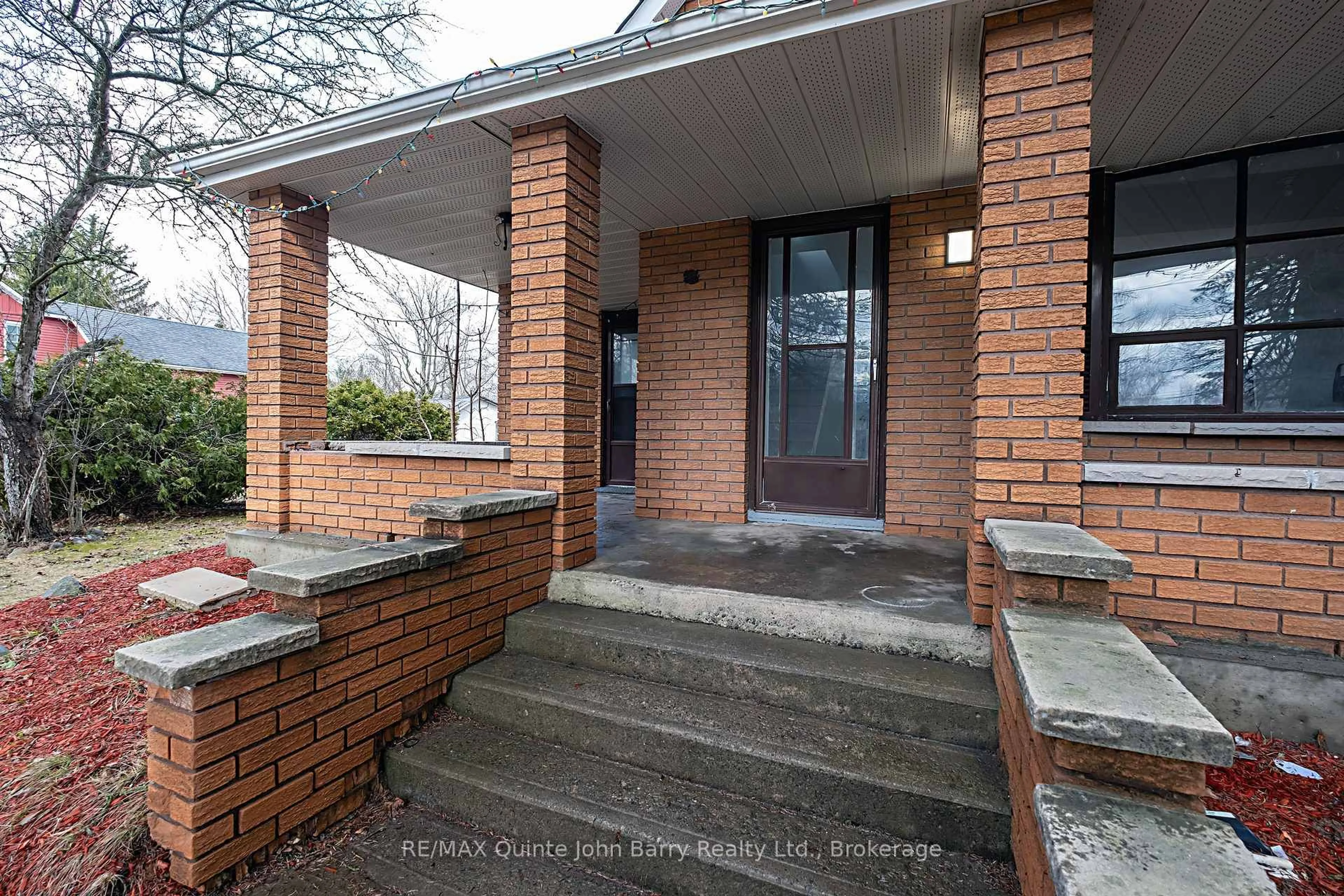Unknown for 18130 Telephone Rd, Ingleside Ontario K8V 5P4