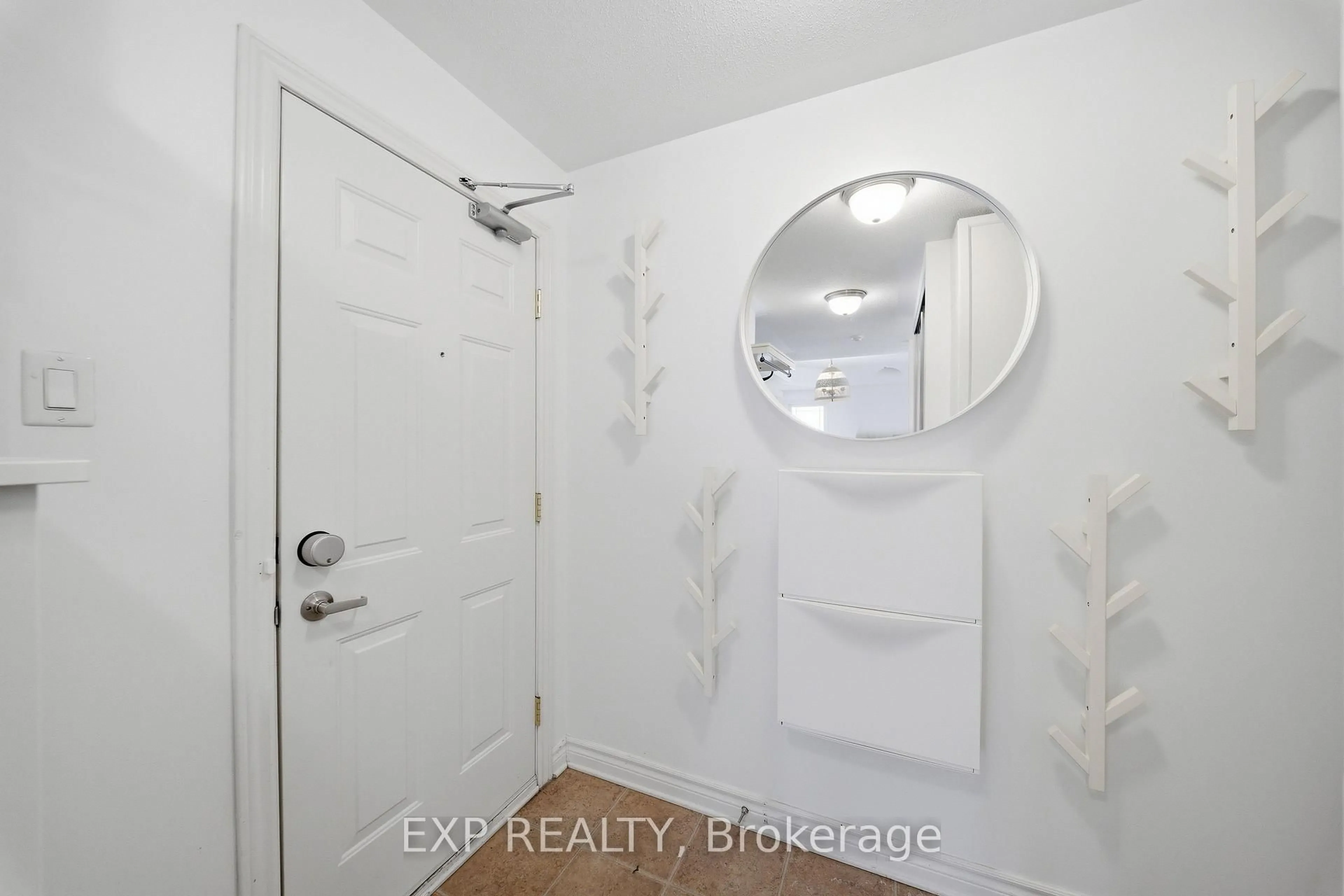 Unknown for 369 Paseo Private #8, Ottawa Ontario K2G 4N7