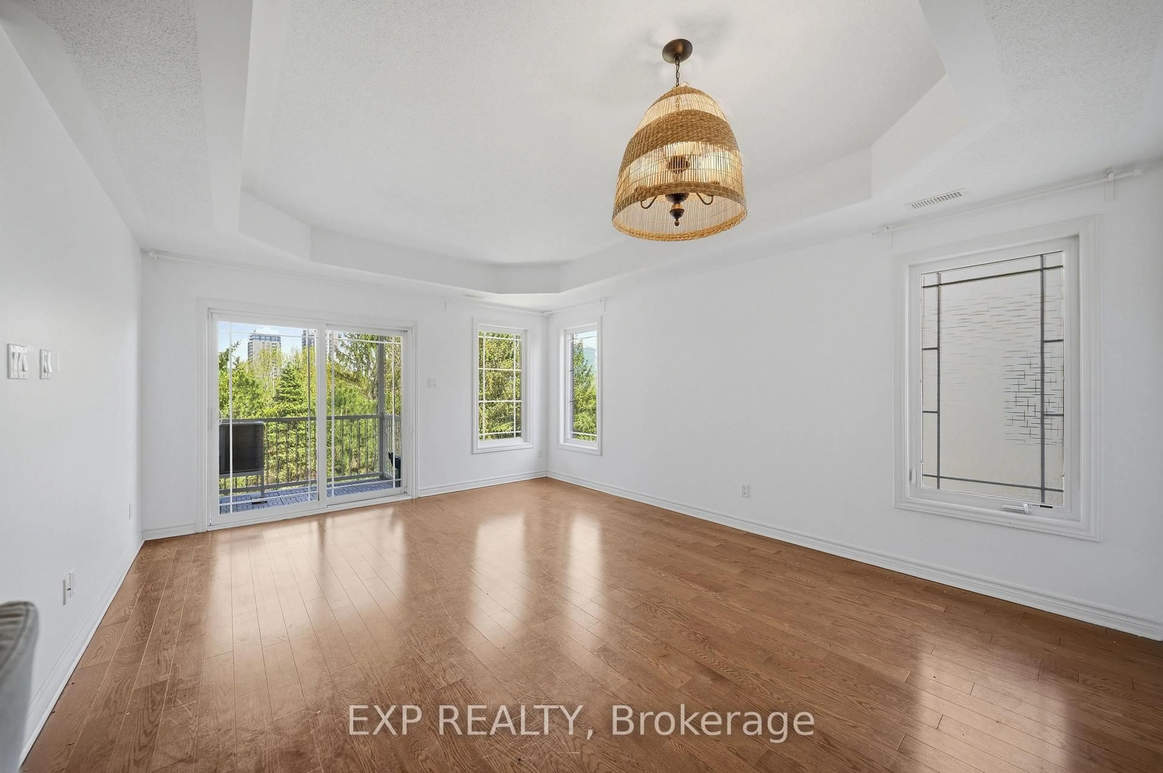 A pic of a room for 369 Paseo Private #8, Ottawa Ontario K2G 4N7