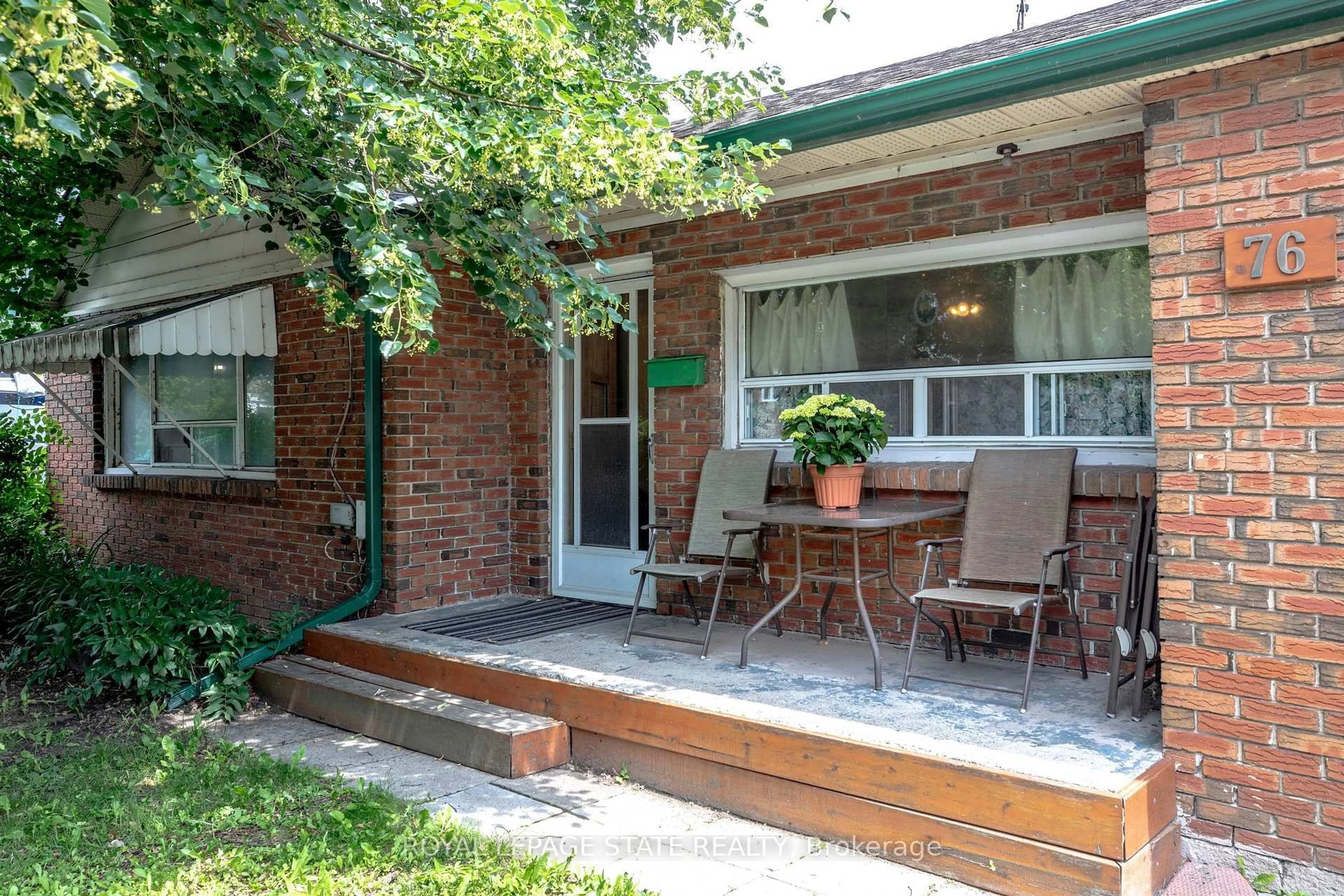 Patio, street for 76 Teal Ave, Hamilton Ontario L8E 3B2