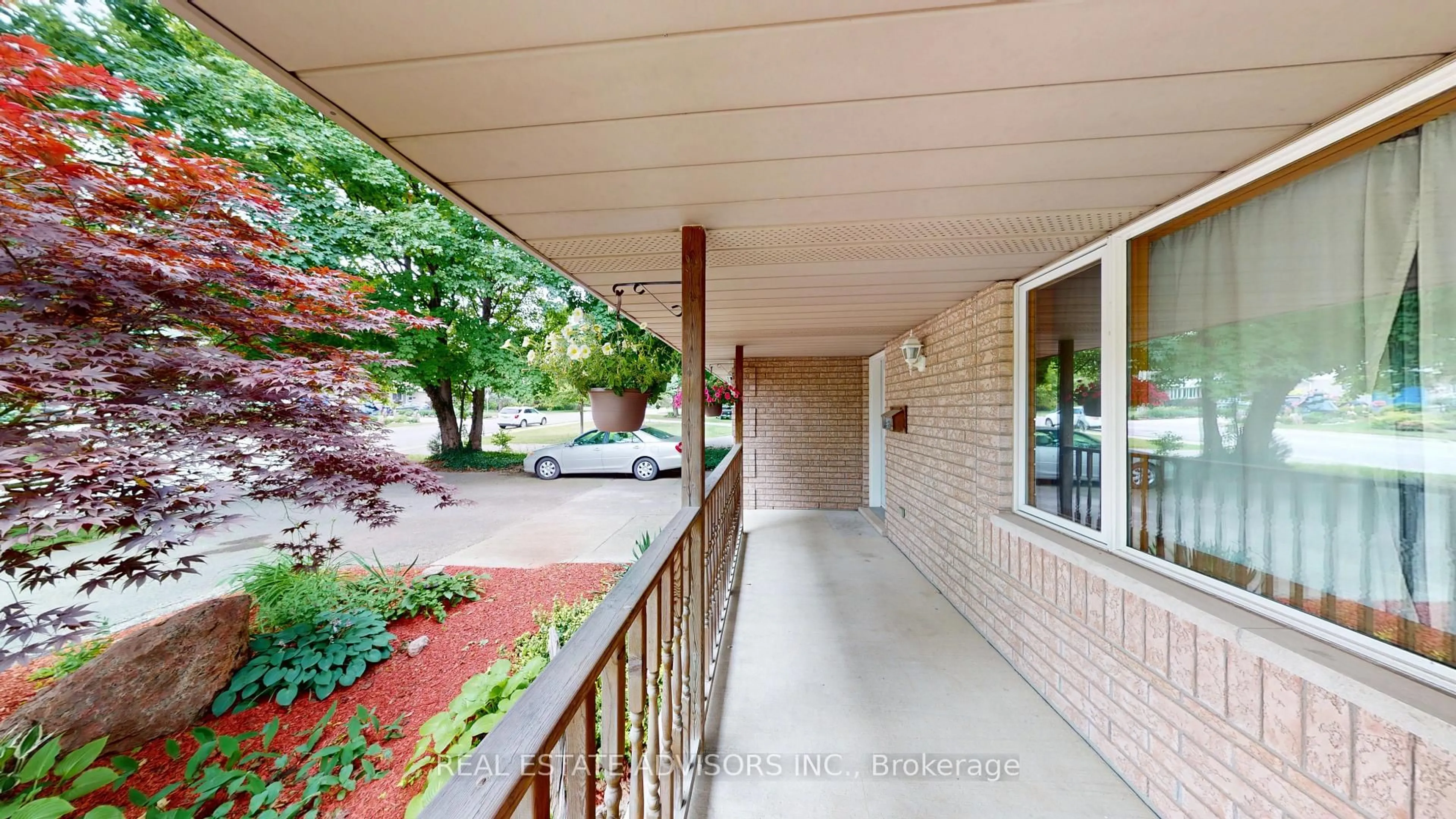 Patio, street for 227 Bower Hill Rd, Woodstock Ontario N4S 2N5