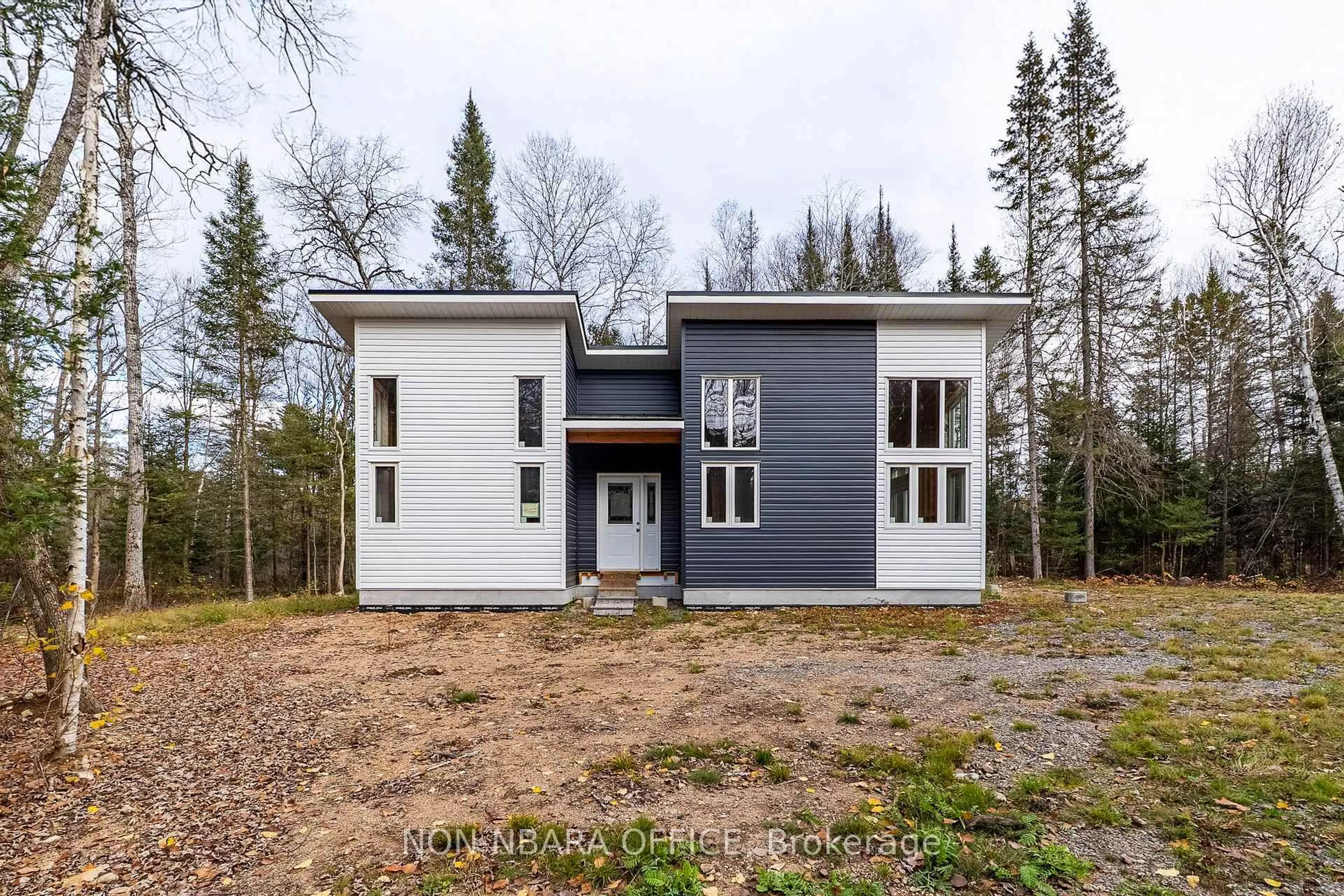 Home with vinyl exterior material, unknown for 30 Shields Point Rd, Bonfield Ontario P0H 2E0