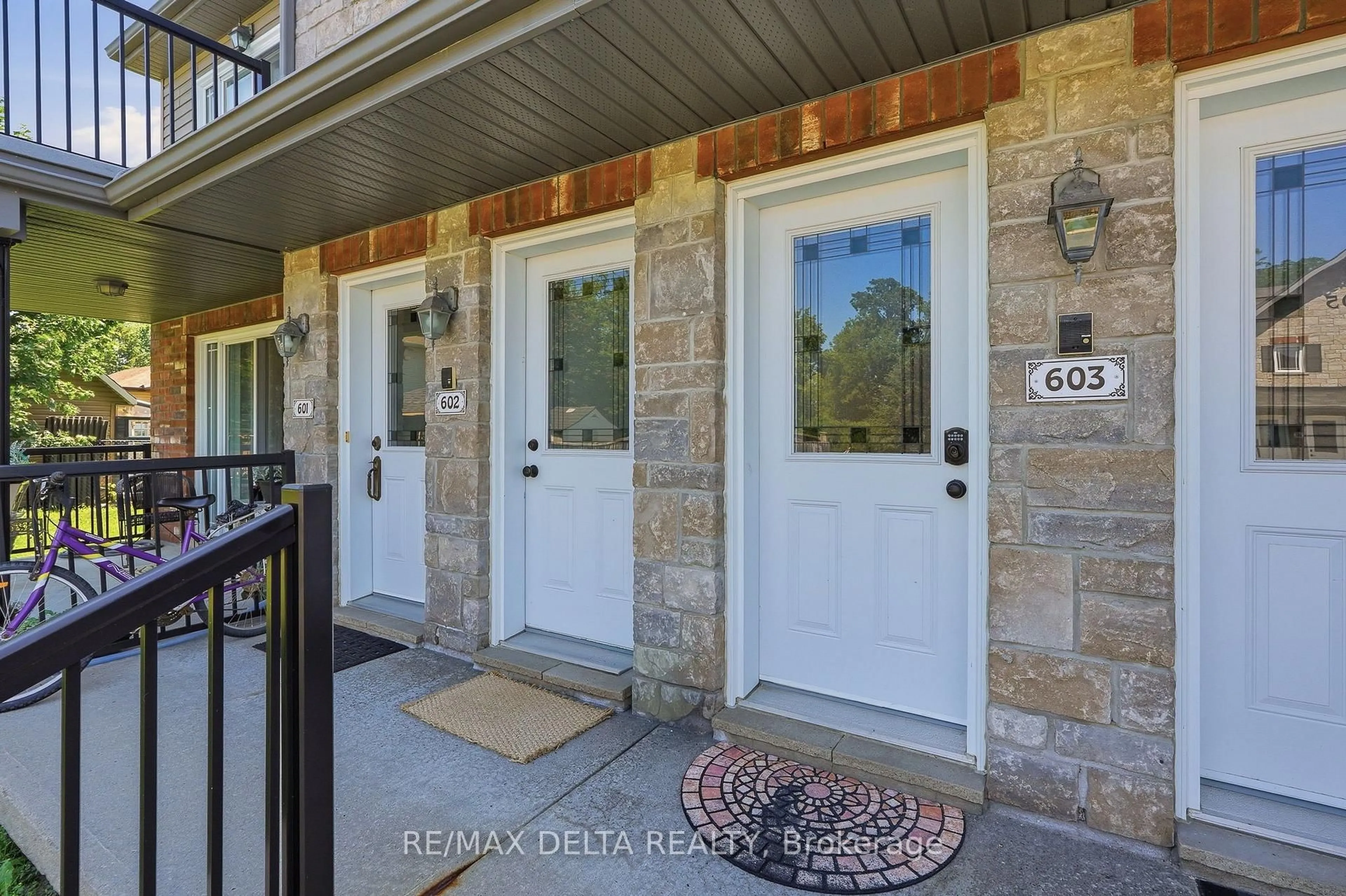 Indoor entryway for 204 Eliot St #603, Clarence-Rockland Ontario K4K 0G4