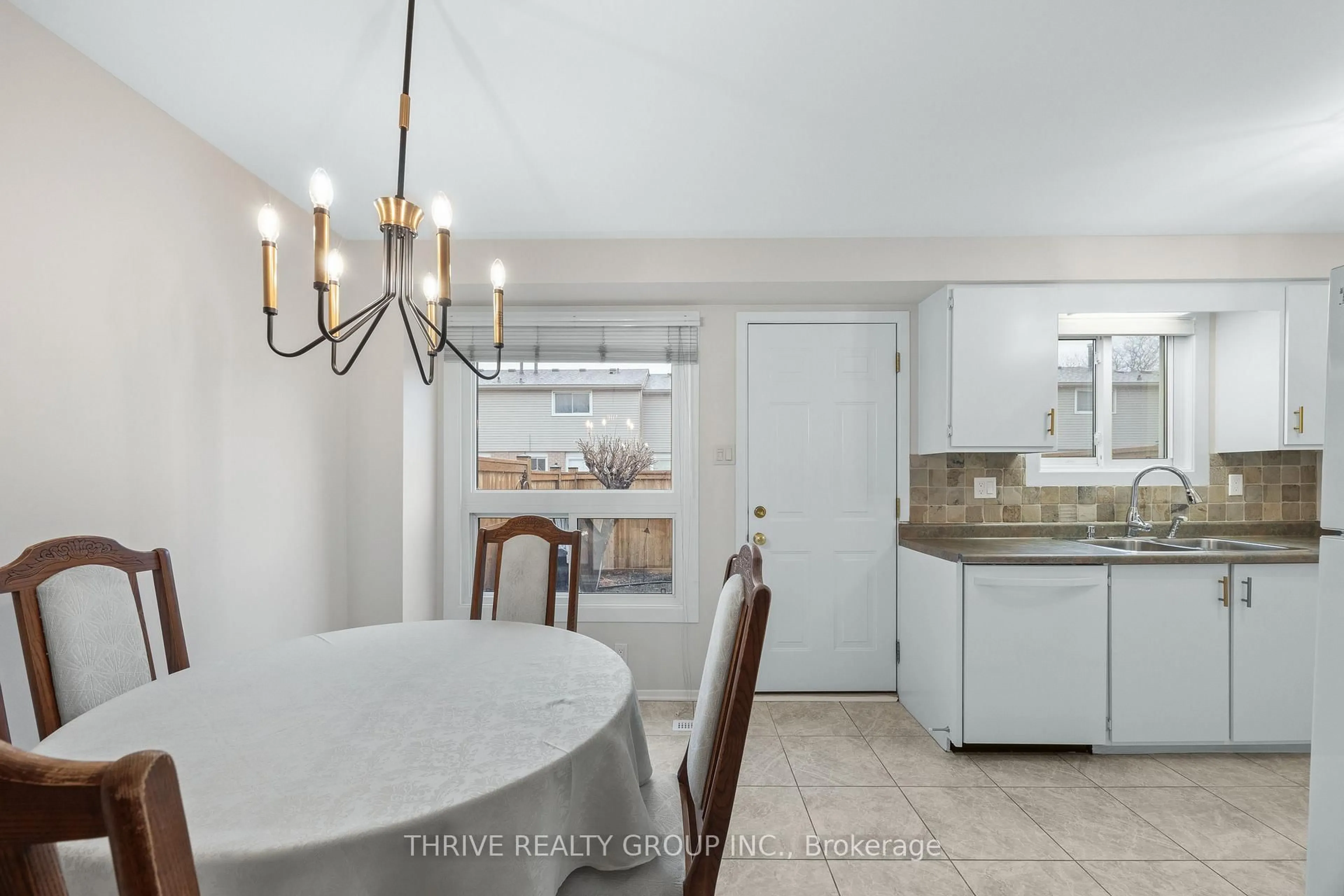Dining room, ceramic/tile floor for 210 Carlyle Dr #12, London East Ontario N5V 3M9