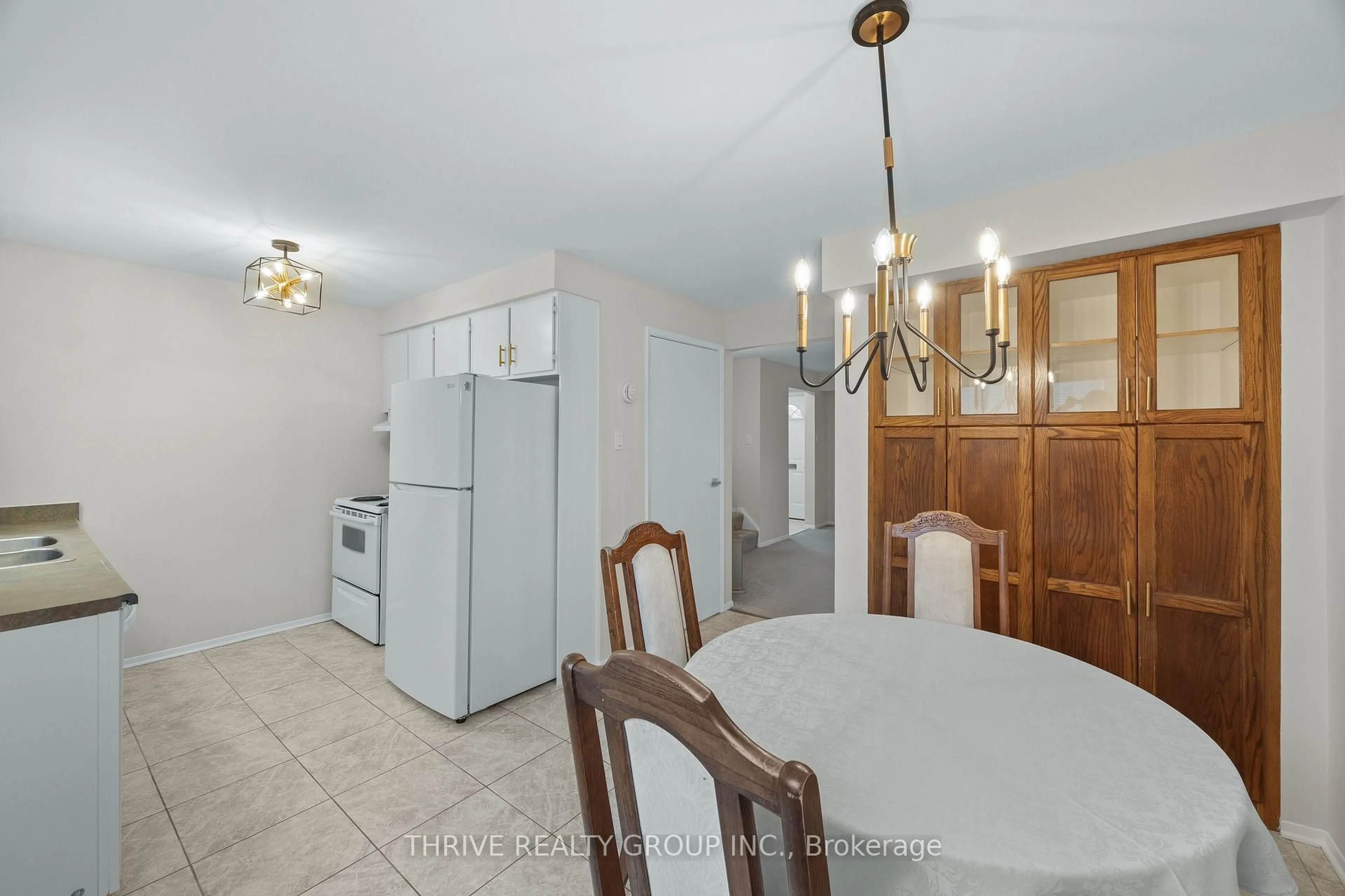 Dining room, unknown for 210 Carlyle Dr #12, London East Ontario N5V 3M9