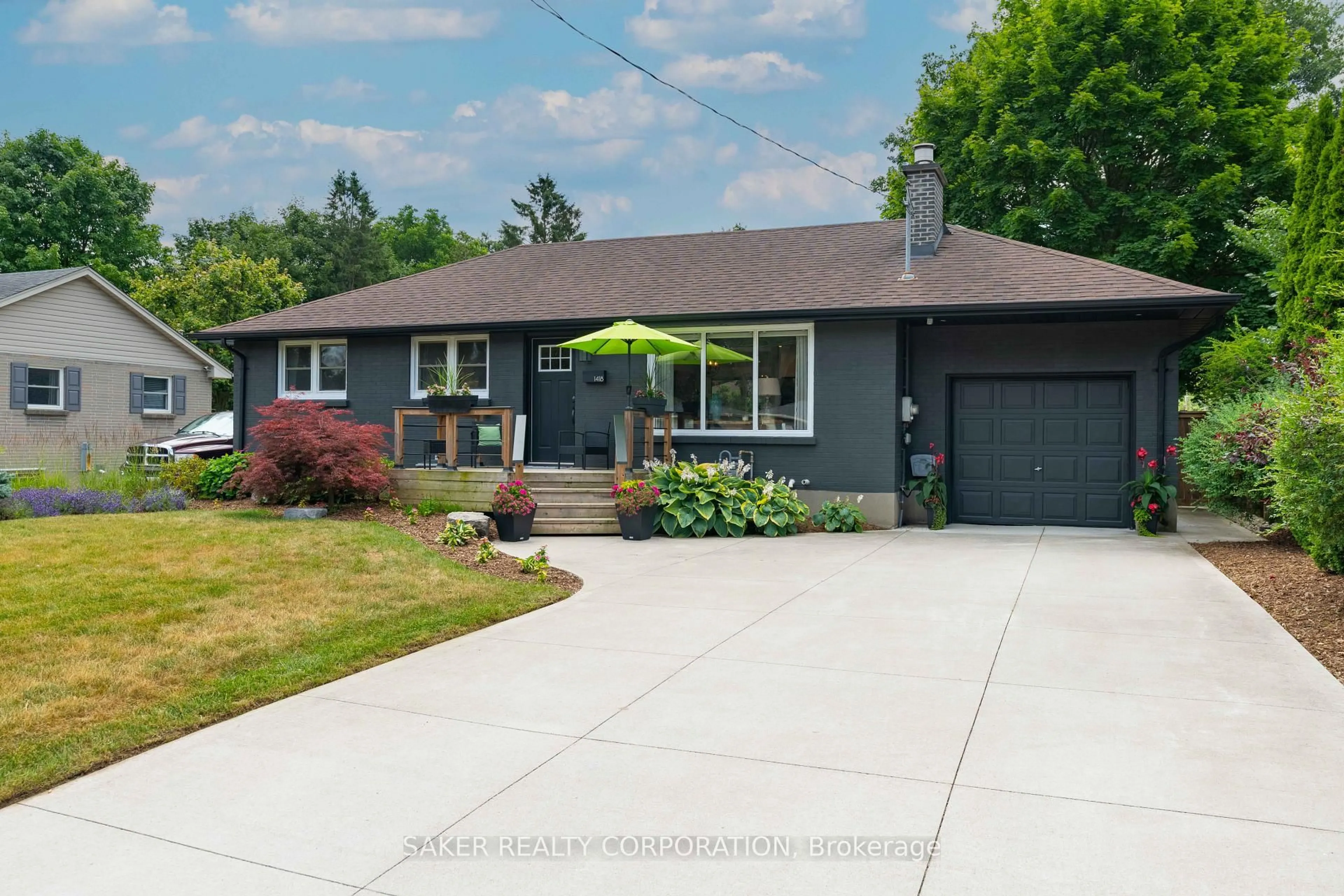 Home with vinyl exterior material, street for 1418 Helena Montague Ave, London South Ontario N6K 1Z2