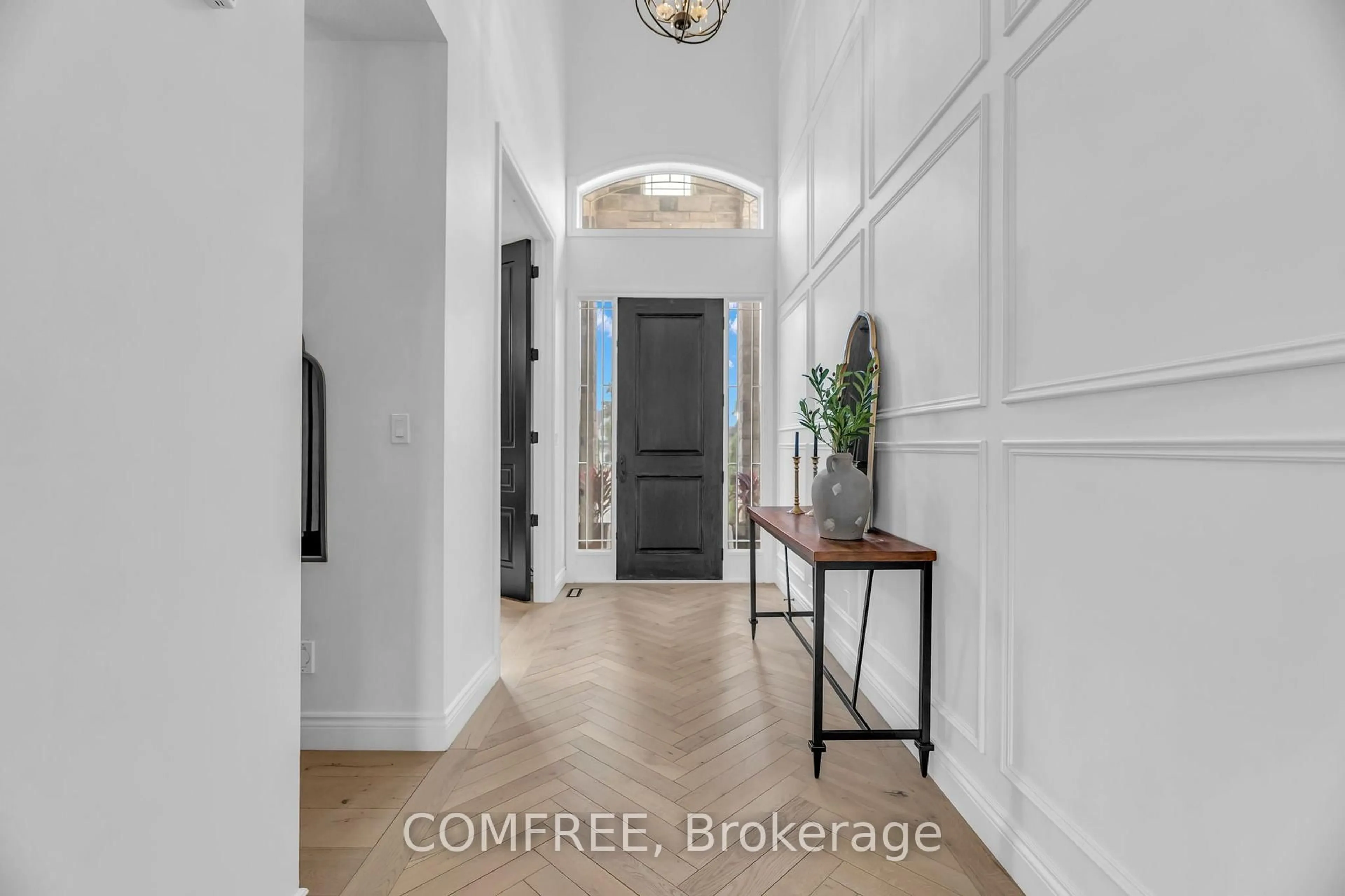 Indoor entryway for 336 Munnoch Blvd, Woodstock Ontario N4T 0H6