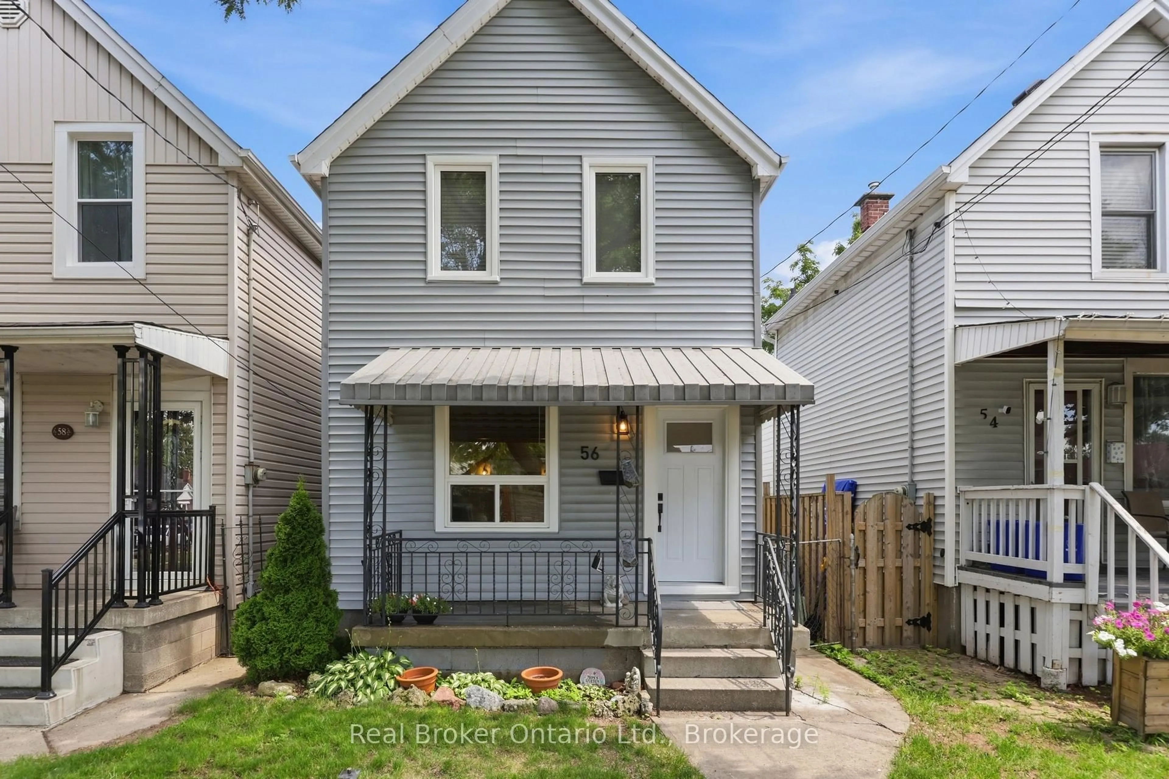 Home with vinyl exterior material, street for 56 Harmony Ave, Hamilton Ontario L8H 4X4