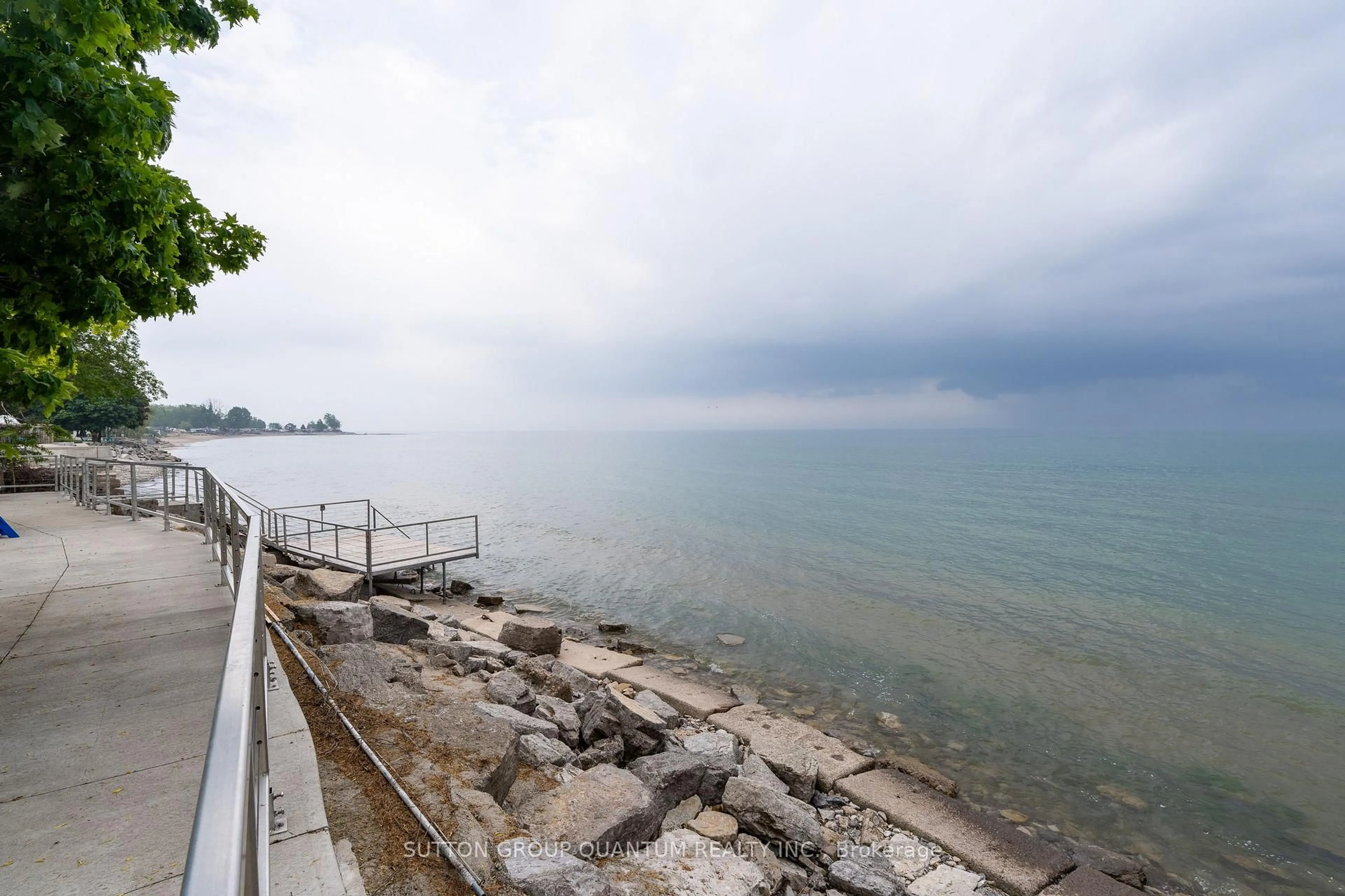 Blurry image for 2118 Lakeshore Rd, Haldimand Ontario N1A 2W8