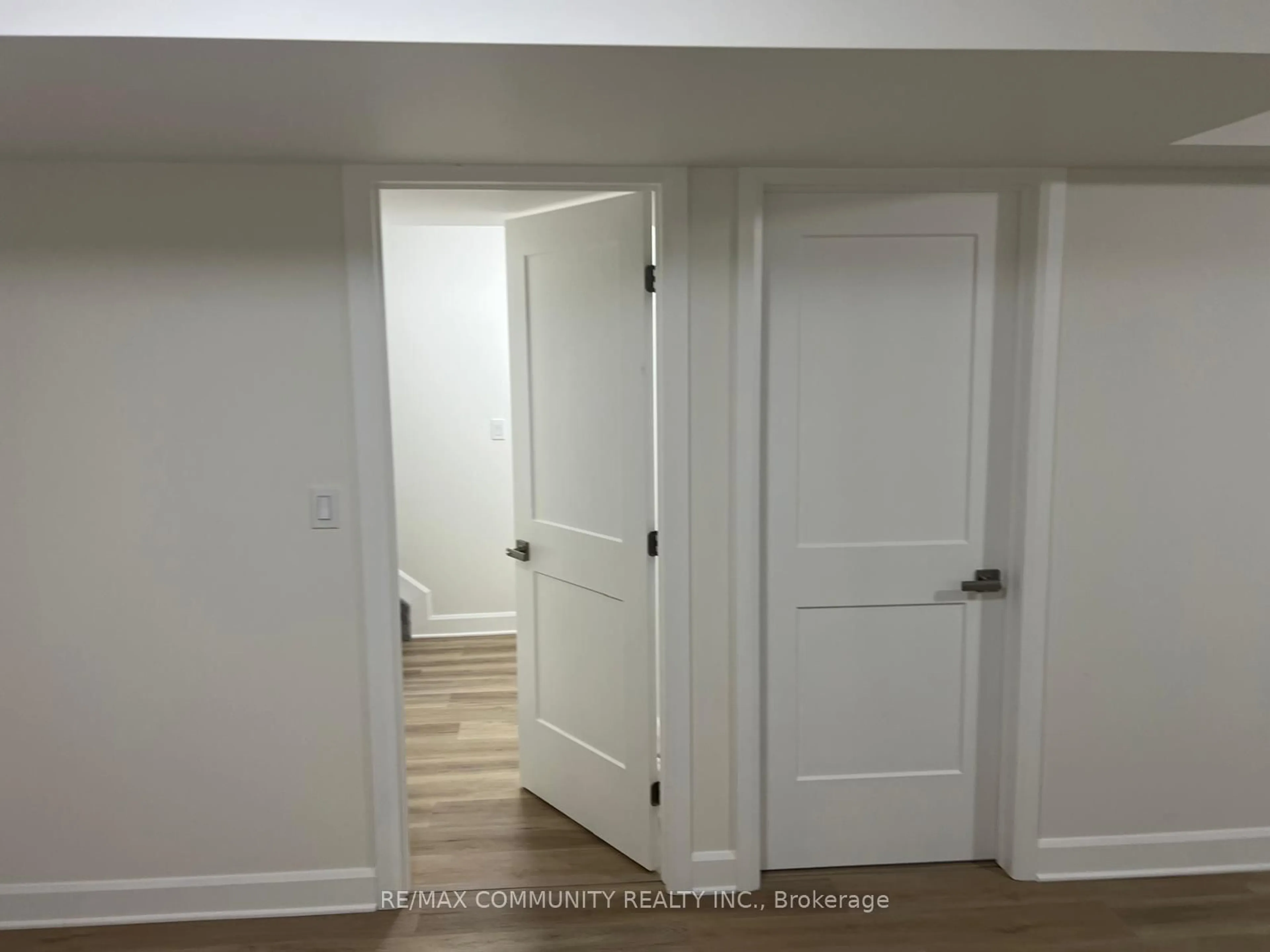 Indoor entryway for 338 Buckthorn Dr, Kingston Ontario K7P 0S1