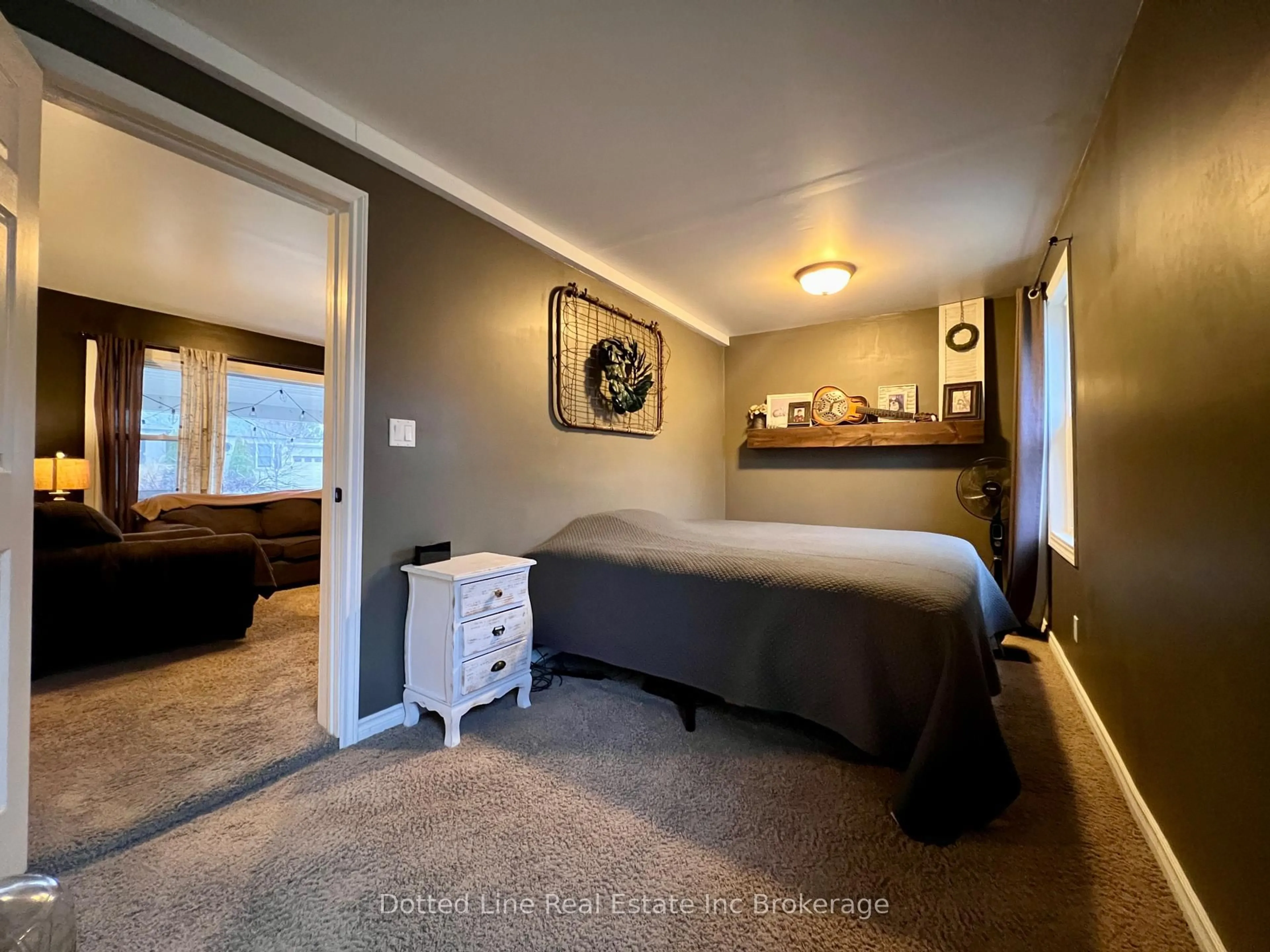 A pic of a room for 19 Wolf St, Tillsonburg Ontario N4G 1S2