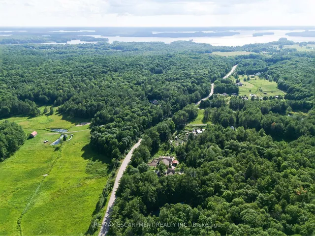 1060 Golden Beach Rd, Bracebridge 3