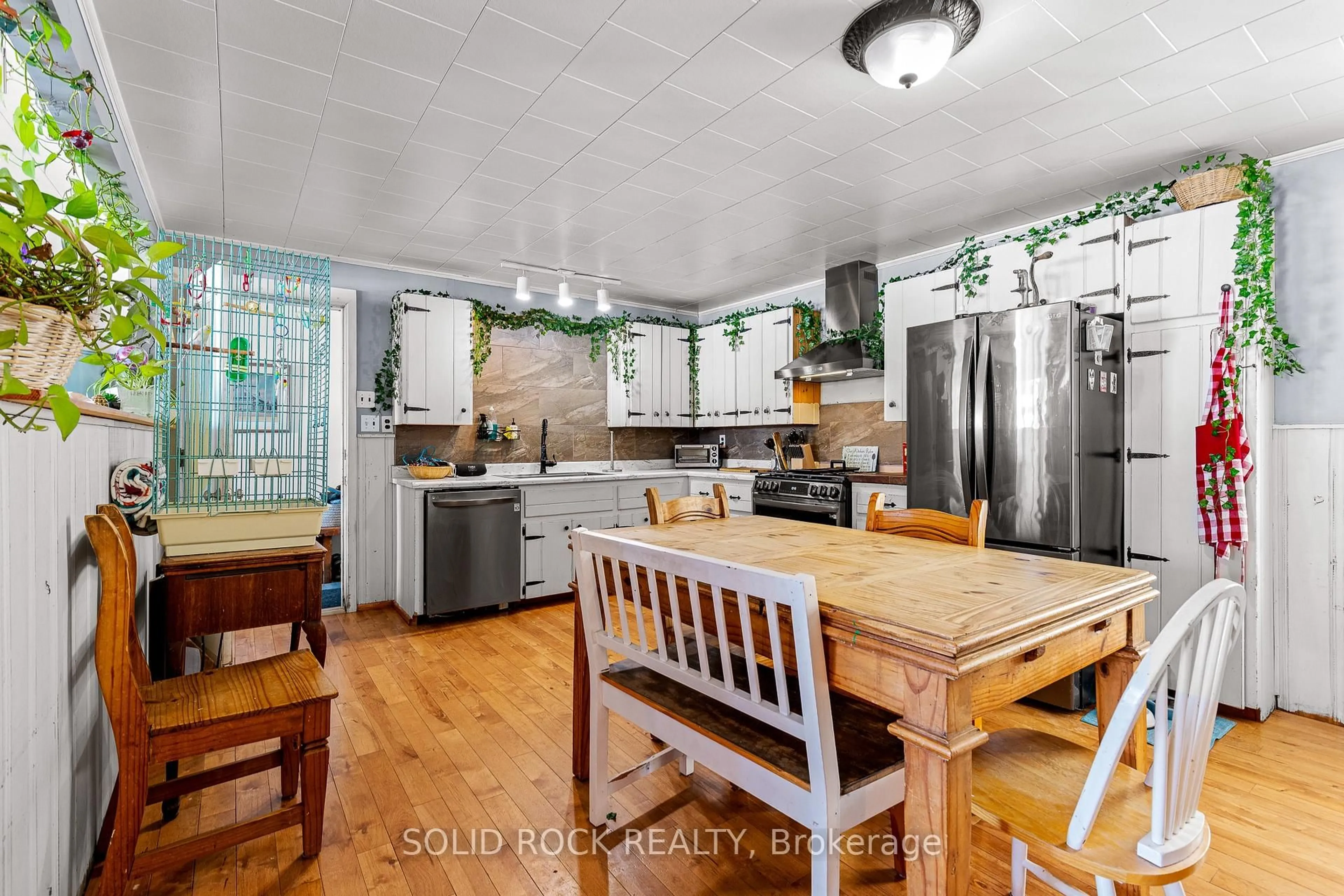 Open concept kitchen, unknown for 317 County Road 16 Rd, Elizabethtown-Kitley Ontario K0G 1G0