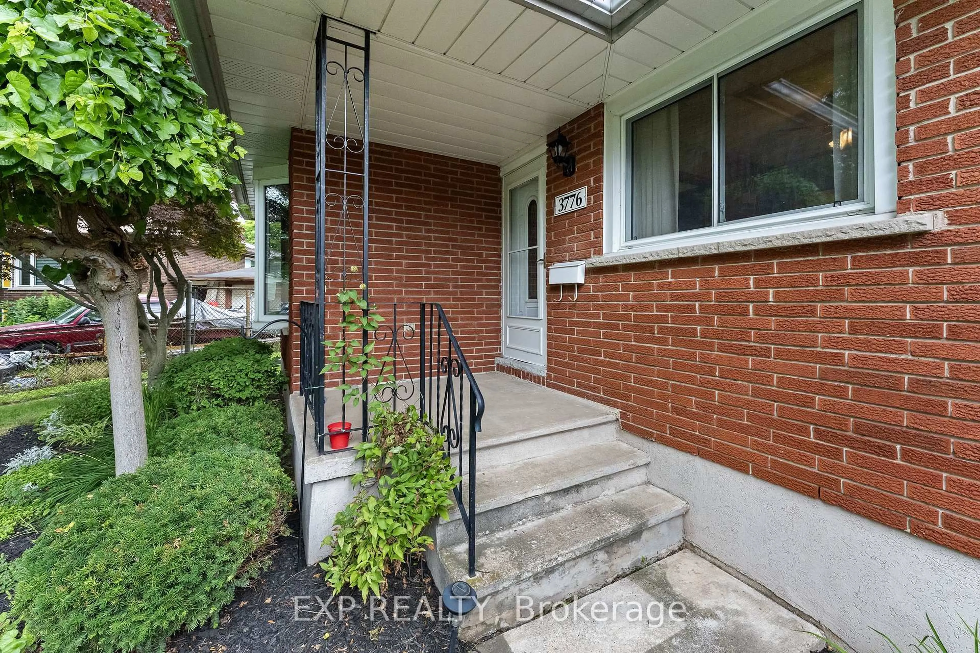 Unknown for 3776 Panama Crt, Niagara Falls Ontario L2J 3Z8