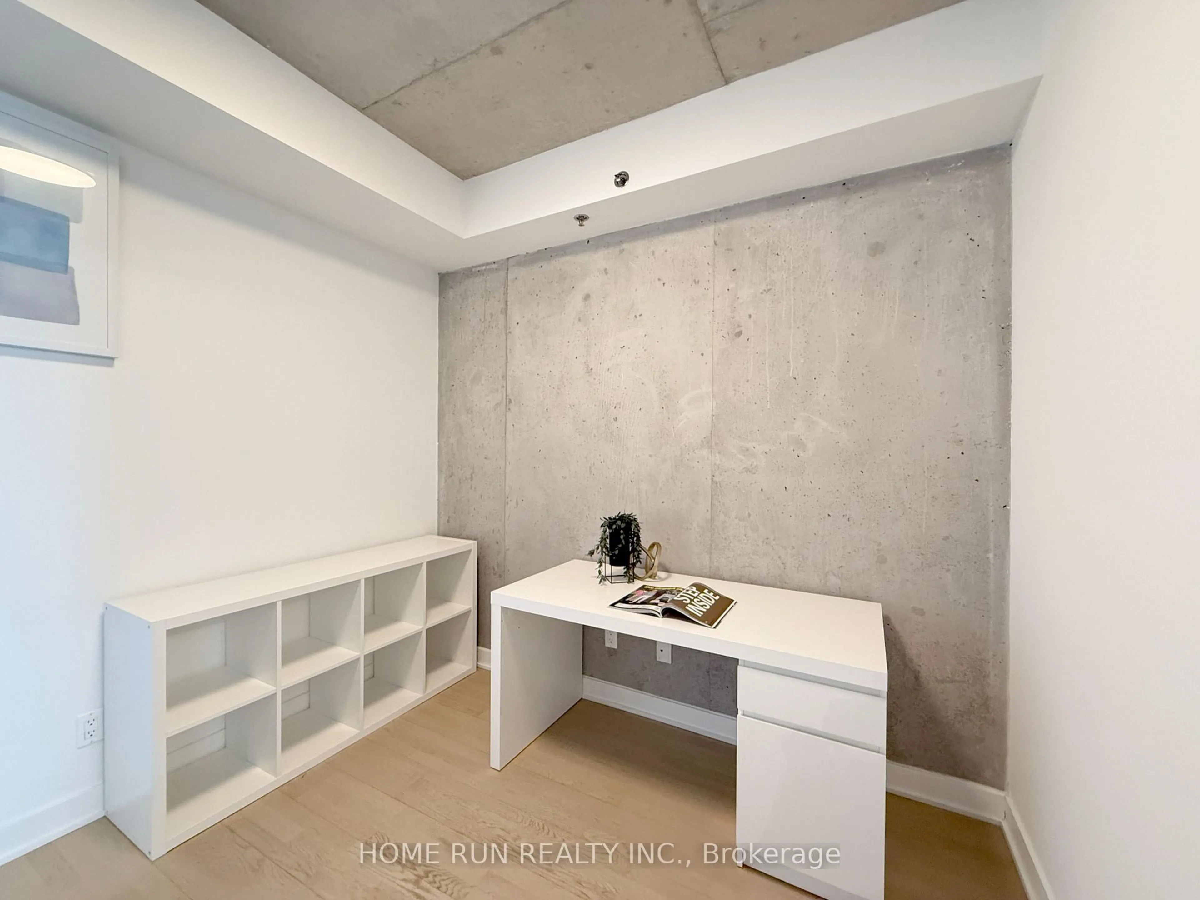 A pic of a room for 203 CATHERINE St #1208, Ottawa Ontario K2P 1J5