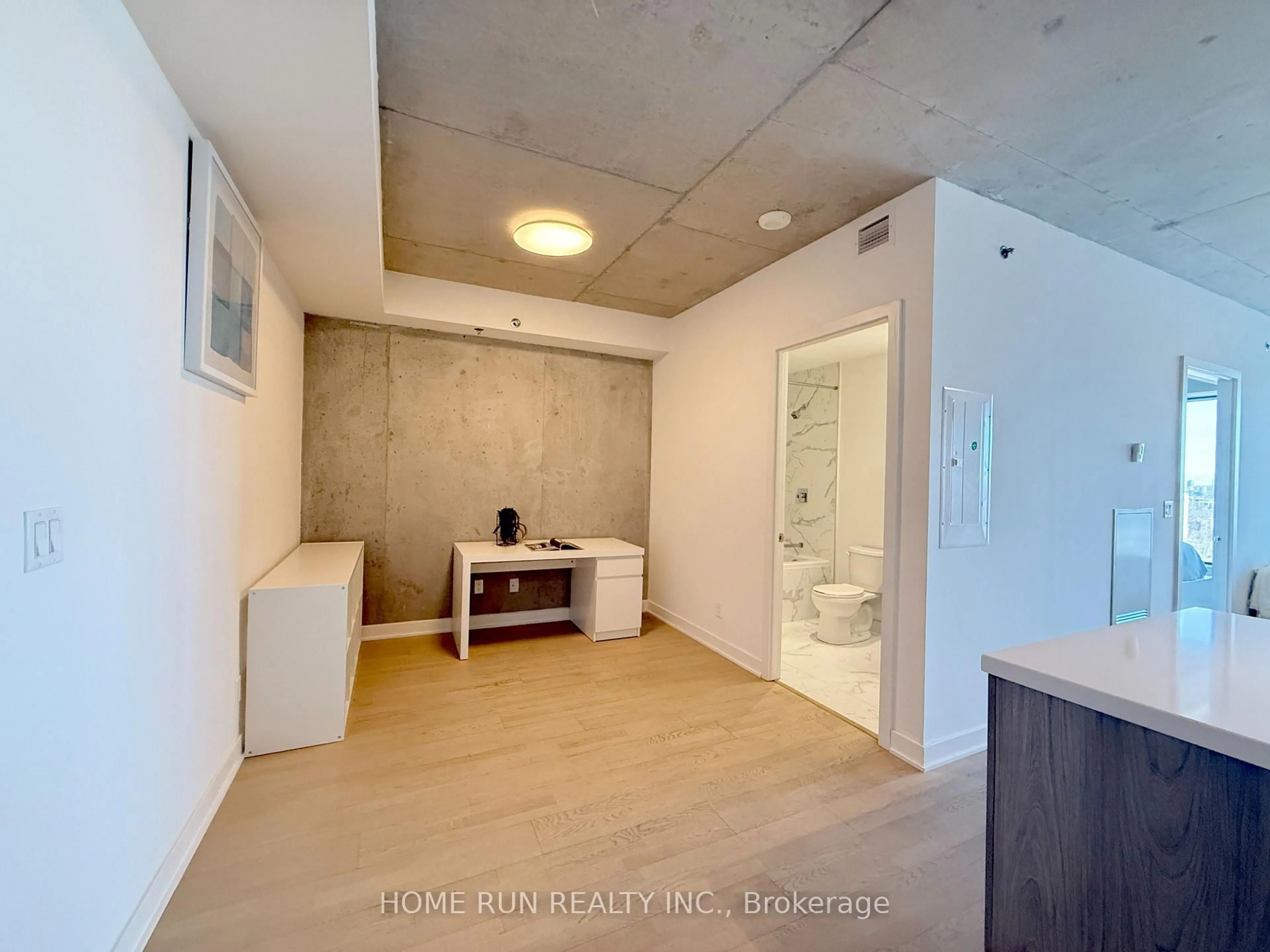A pic of a room for 203 CATHERINE St #1208, Ottawa Ontario K2P 1J5