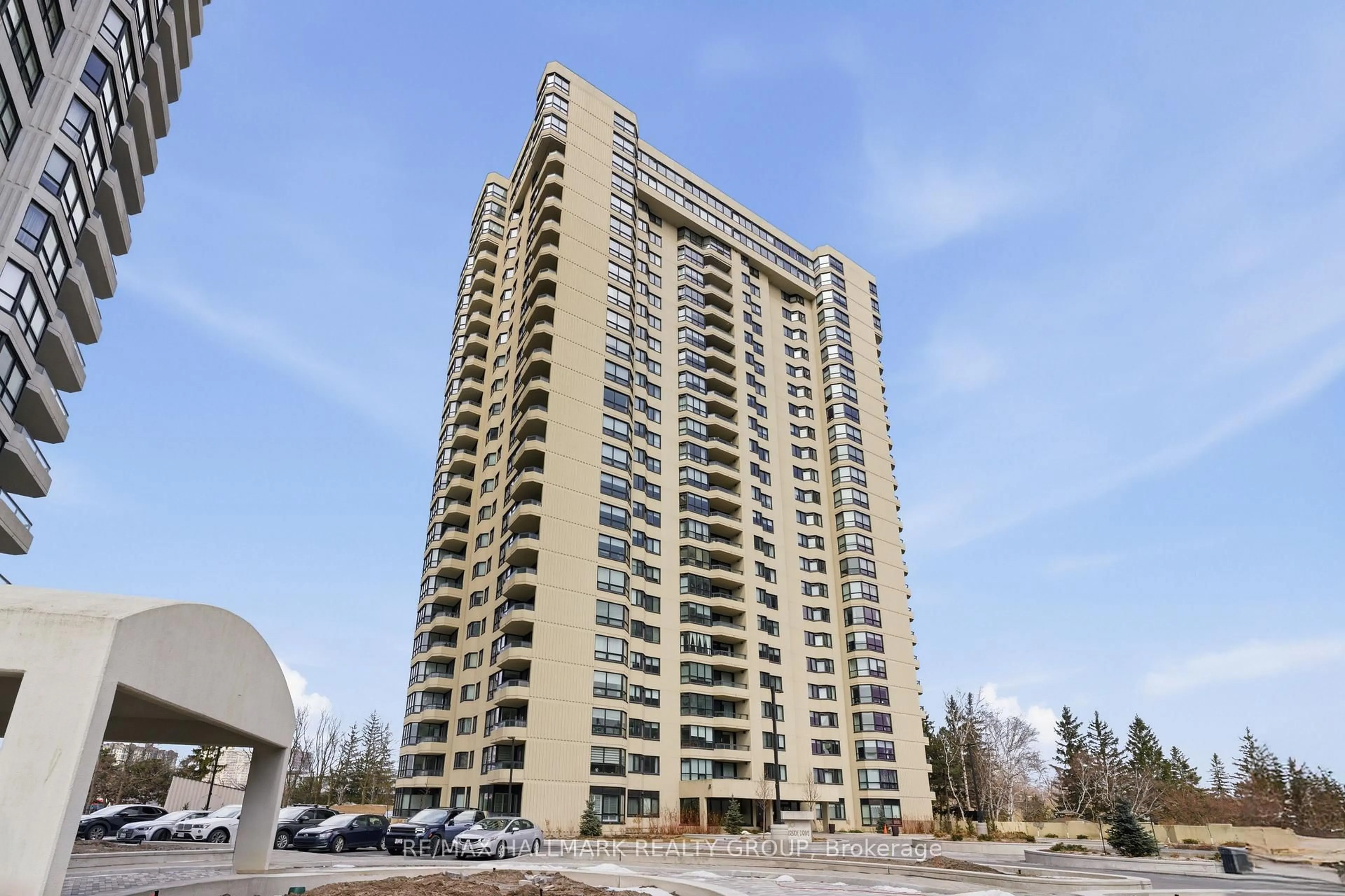 Unknown for 1500 RIVERSIDE Dr #202, Ottawa Ontario K1G 4J4