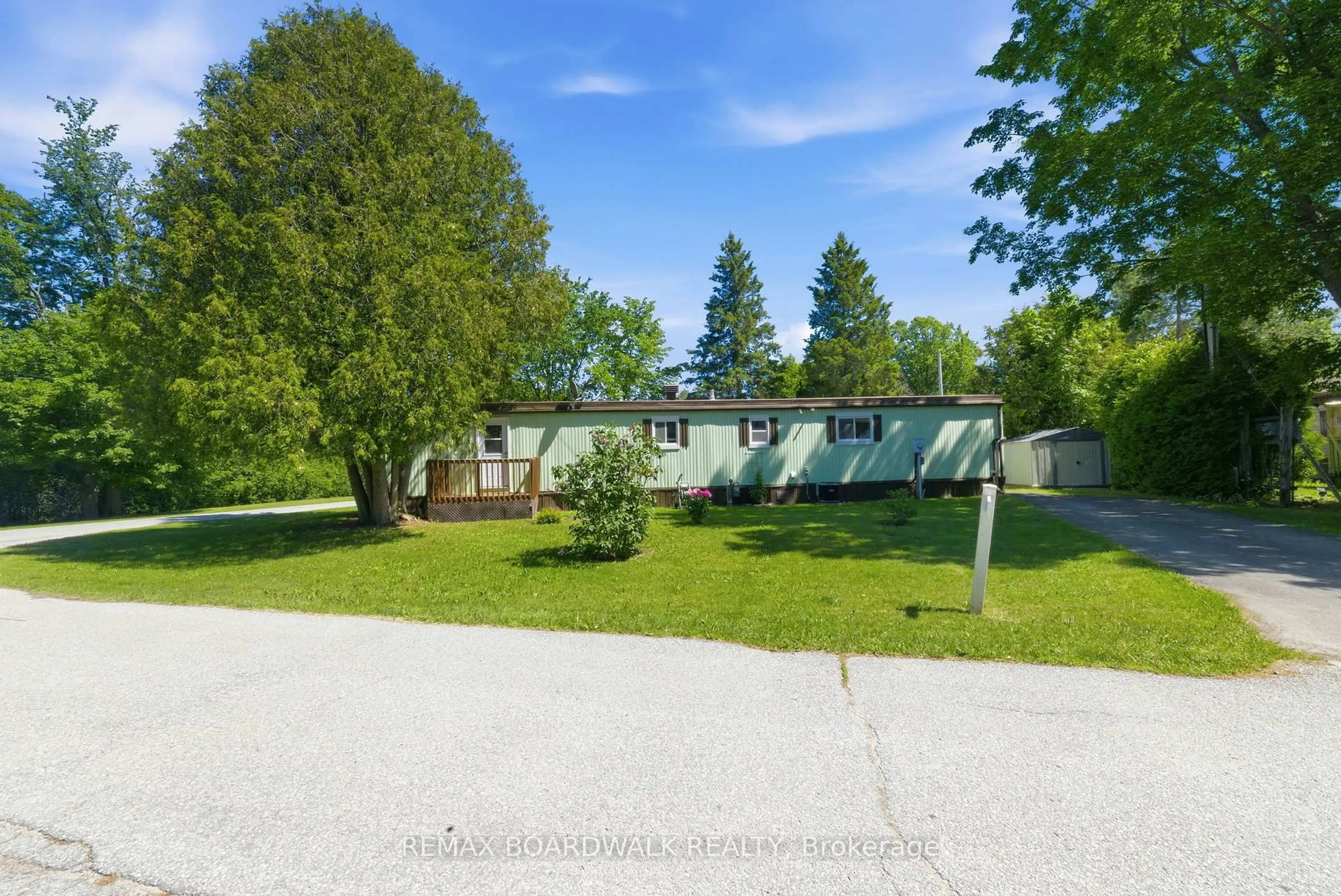 A pic from outside/outdoor area/front of a property/back of a property/a pic from drone, street for 505 Maple Grove Rd, Carleton Place Ontario K7C 4R5