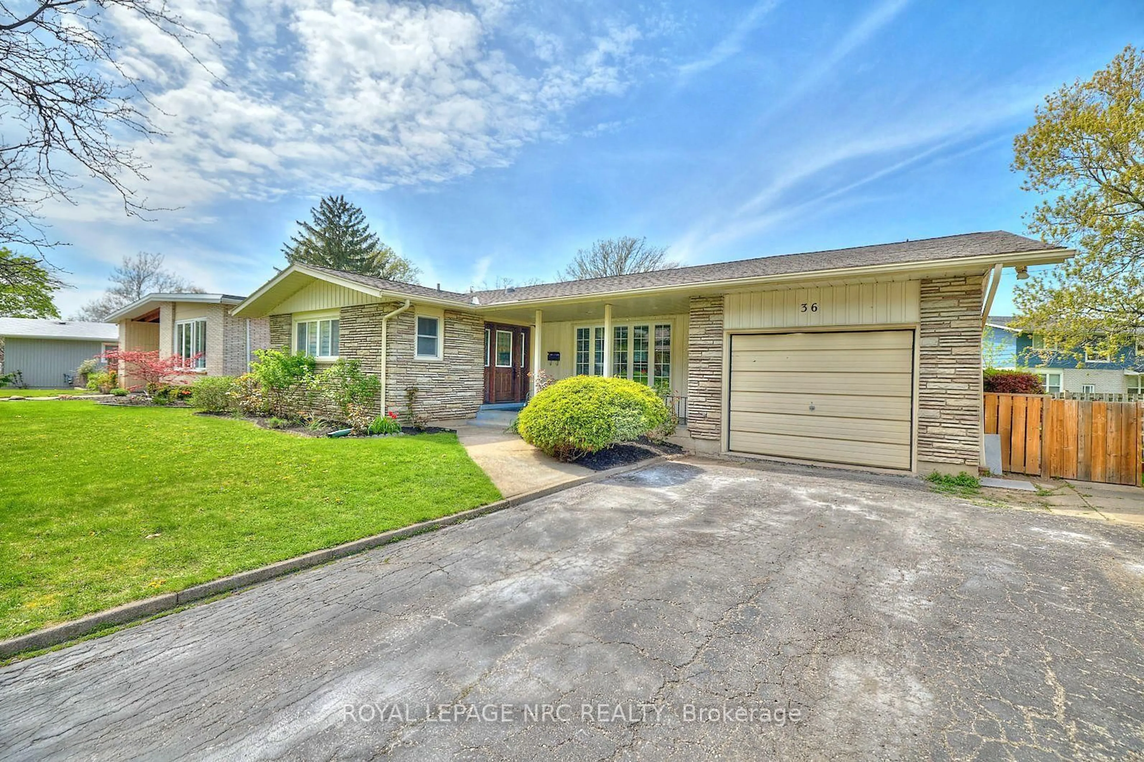 Home with brick exterior material, street for 36 Valerie Dr, St. Catharines Ontario L2T 3G5