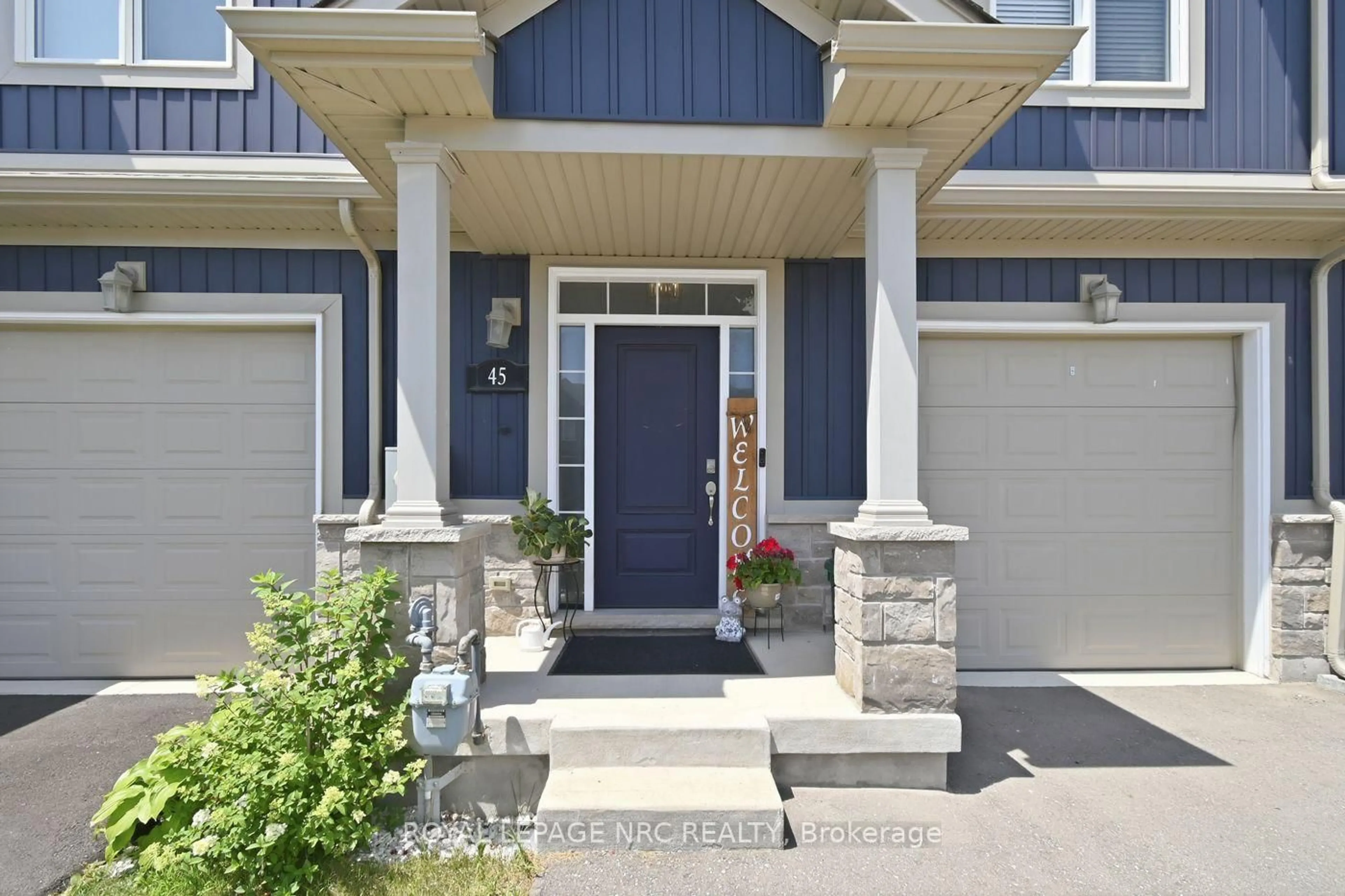 Indoor entryway for 45 Wilkerson St, Thorold Ontario L2V 0G4