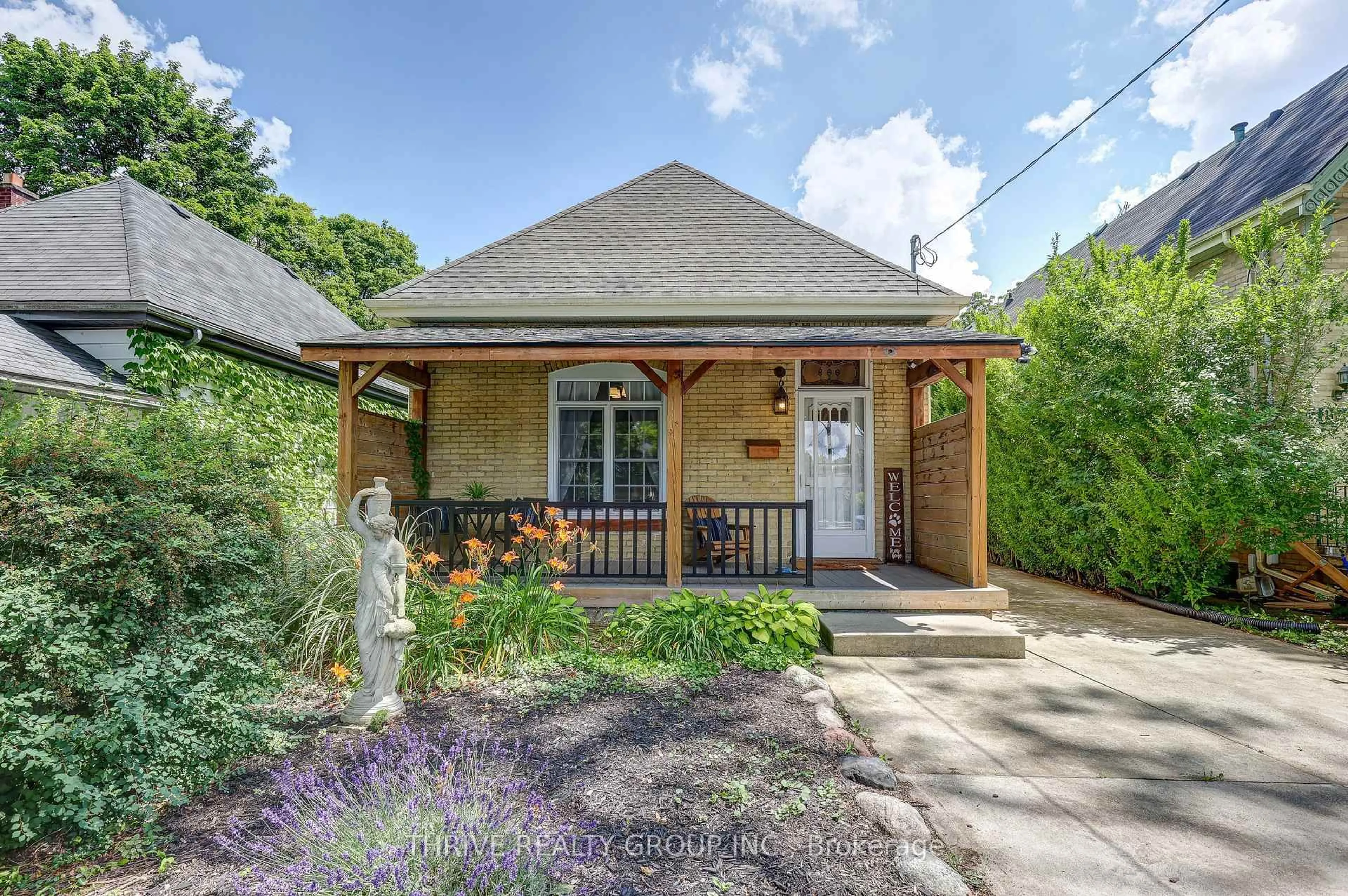Home with brick exterior material, street for 866 William St, London East Ontario N5Y 2S3